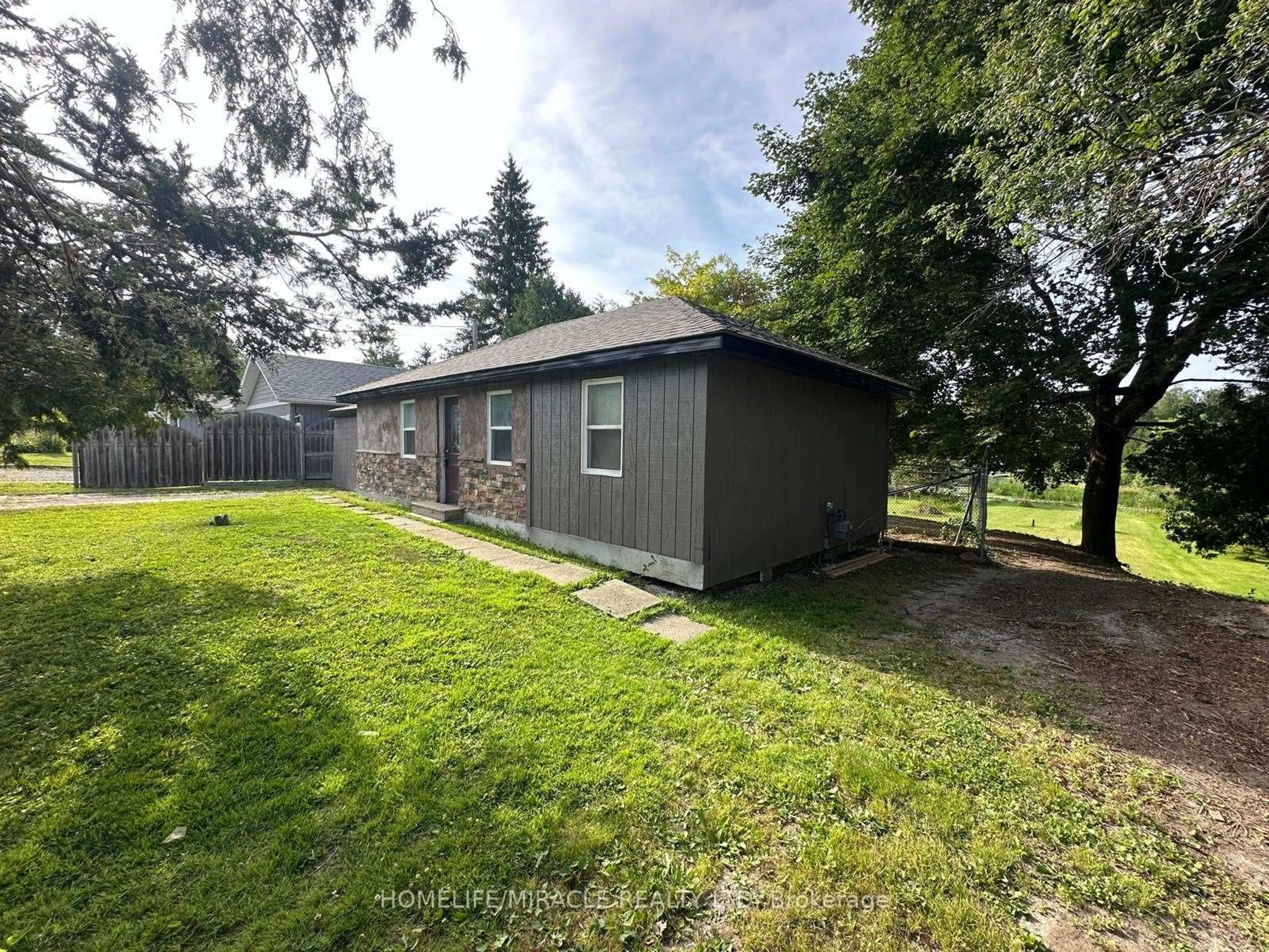 Shed for 164 RIVERBANK Dr, Georgina Ontario L0E 1N0