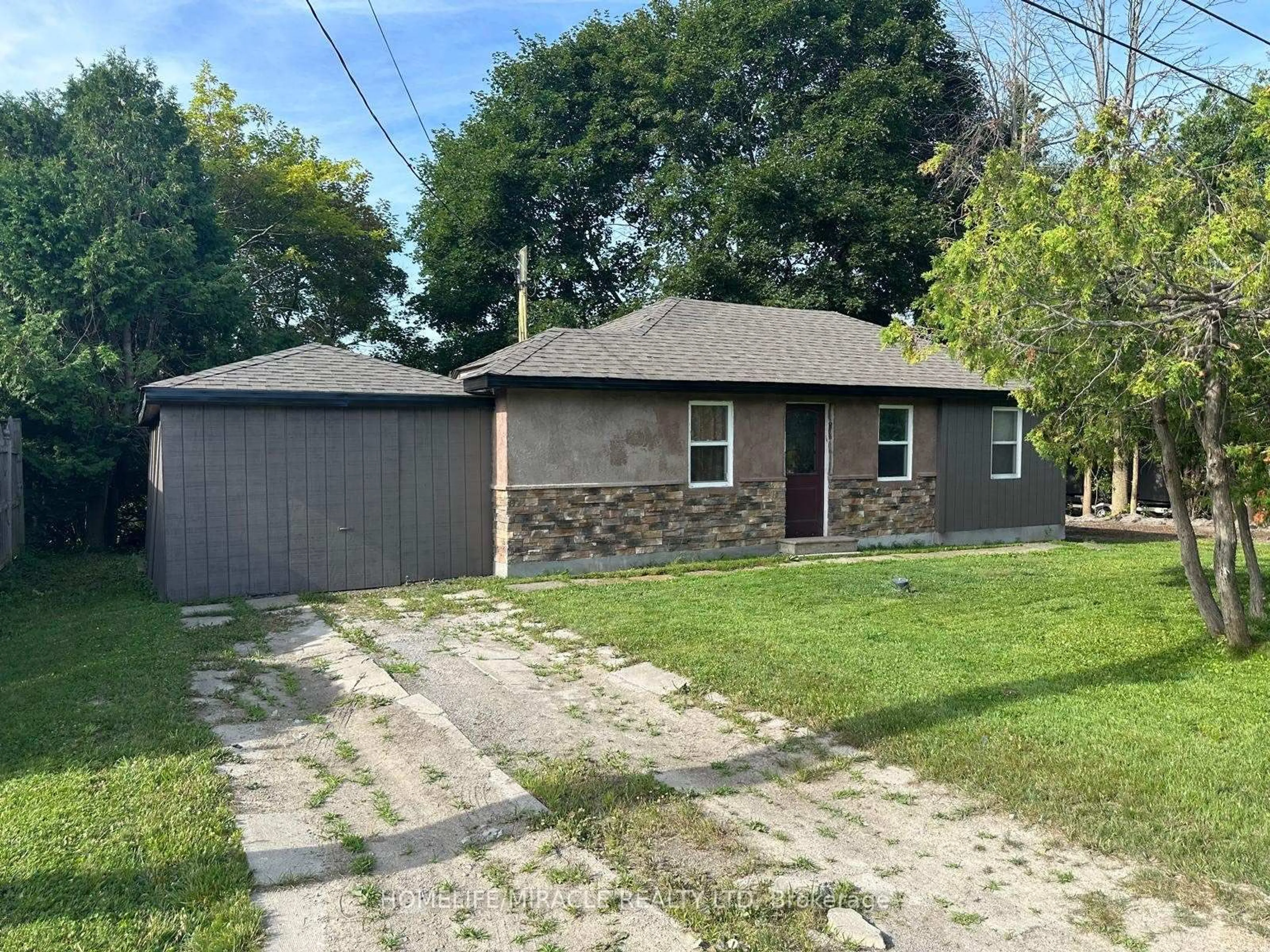 A pic from outside/outdoor area/front of a property/back of a property/a pic from drone, street for 164 RIVERBANK Dr, Georgina Ontario L0E 1N0