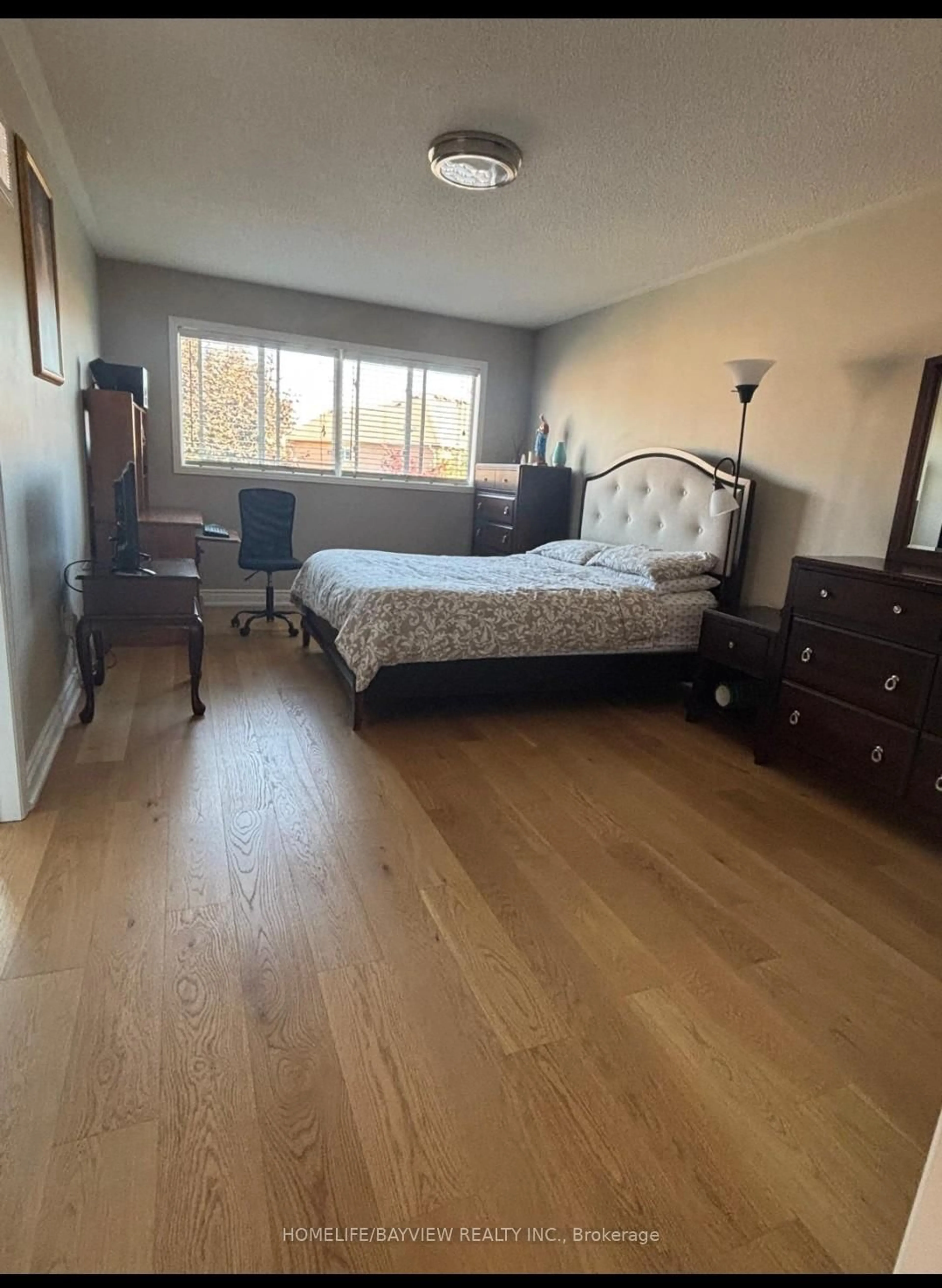 A pic of a room for 16 Selkirk Dr, Richmond Hill Ontario L4B 4P5