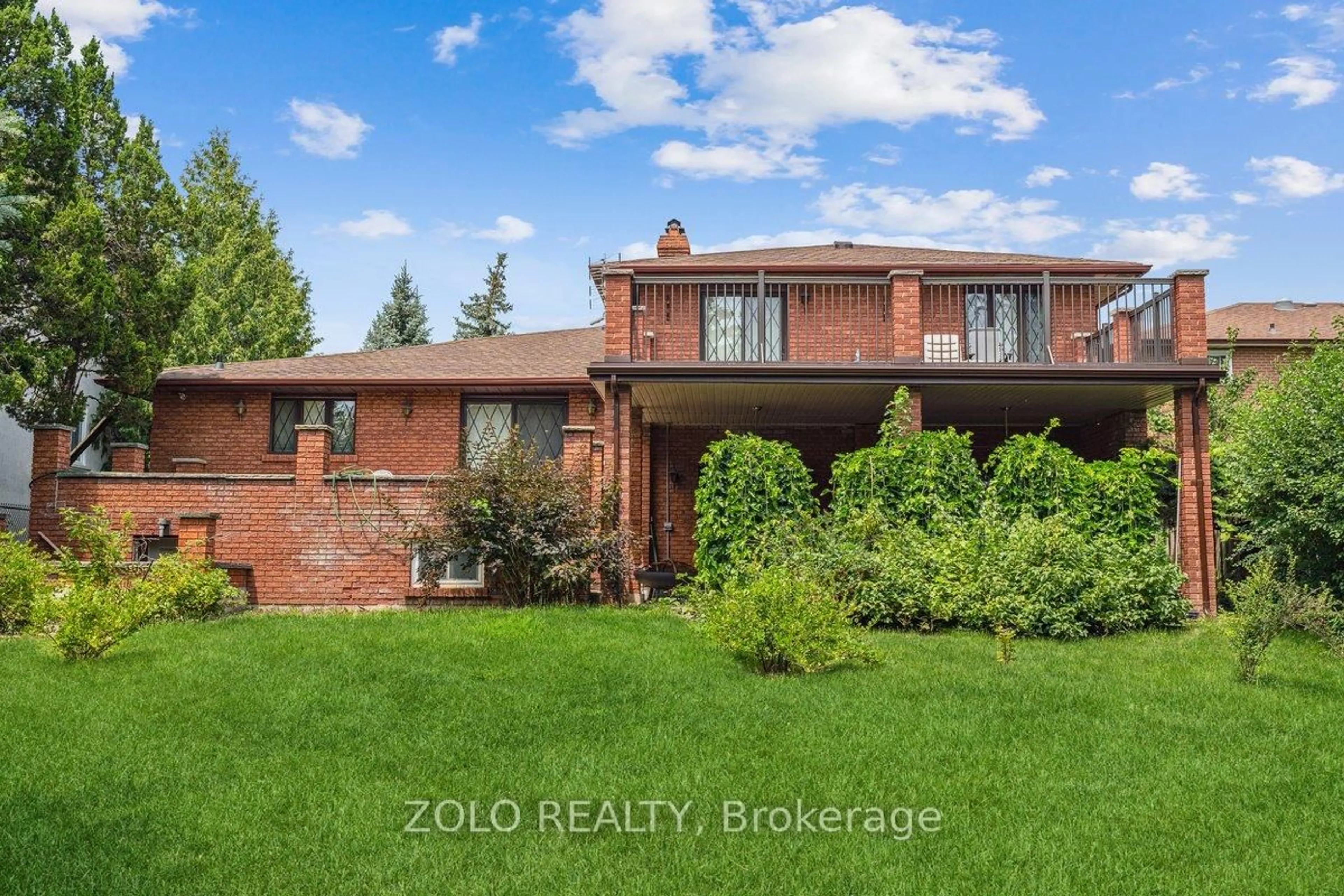 Home with brick exterior material, unknown for 95 Pemberton Rd, Richmond Hill Ontario L4C 3T6