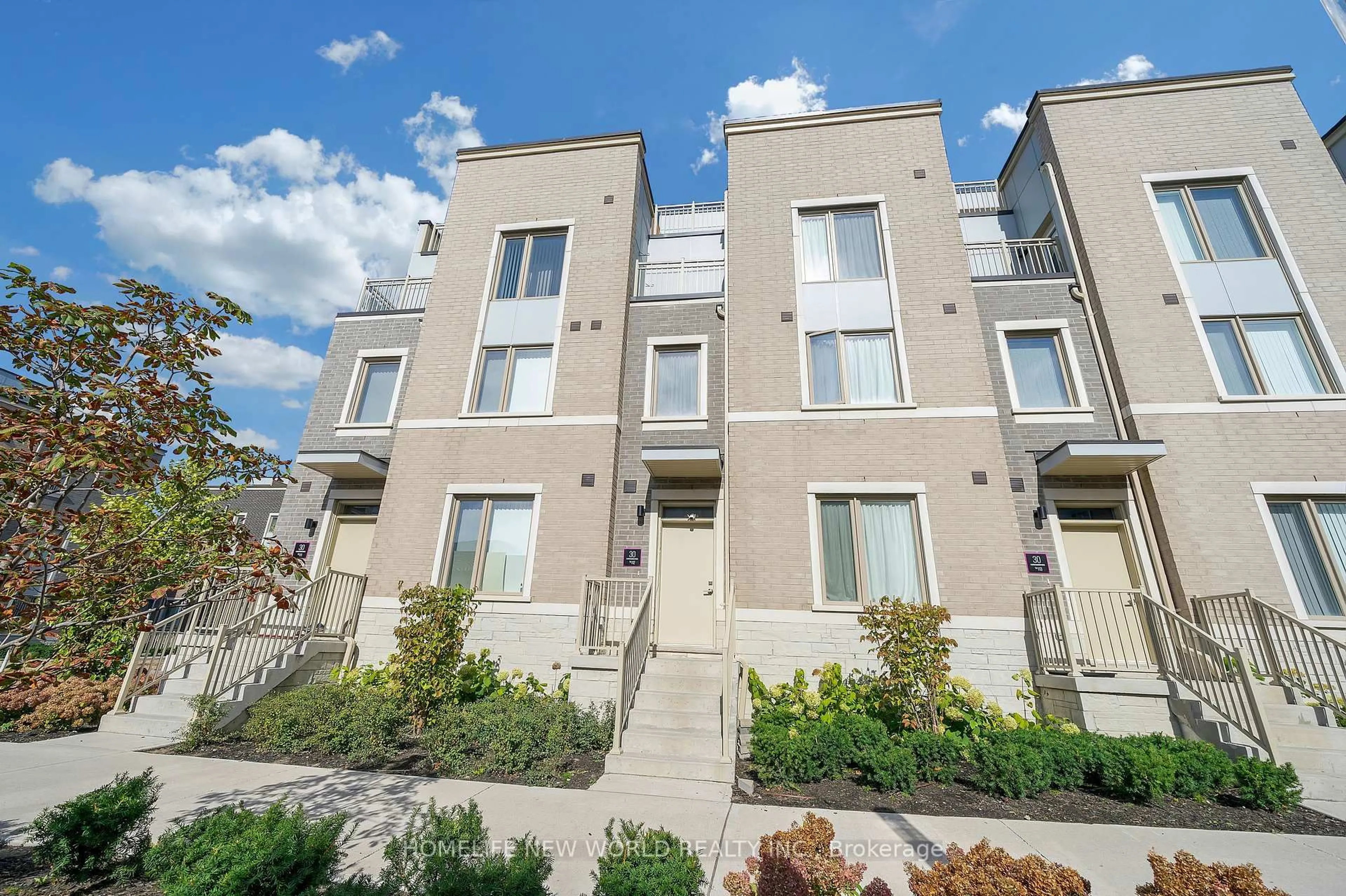 Unknown for 30 Almond Blossom Mews #112, Vaughan Ontario L4K 0N6
