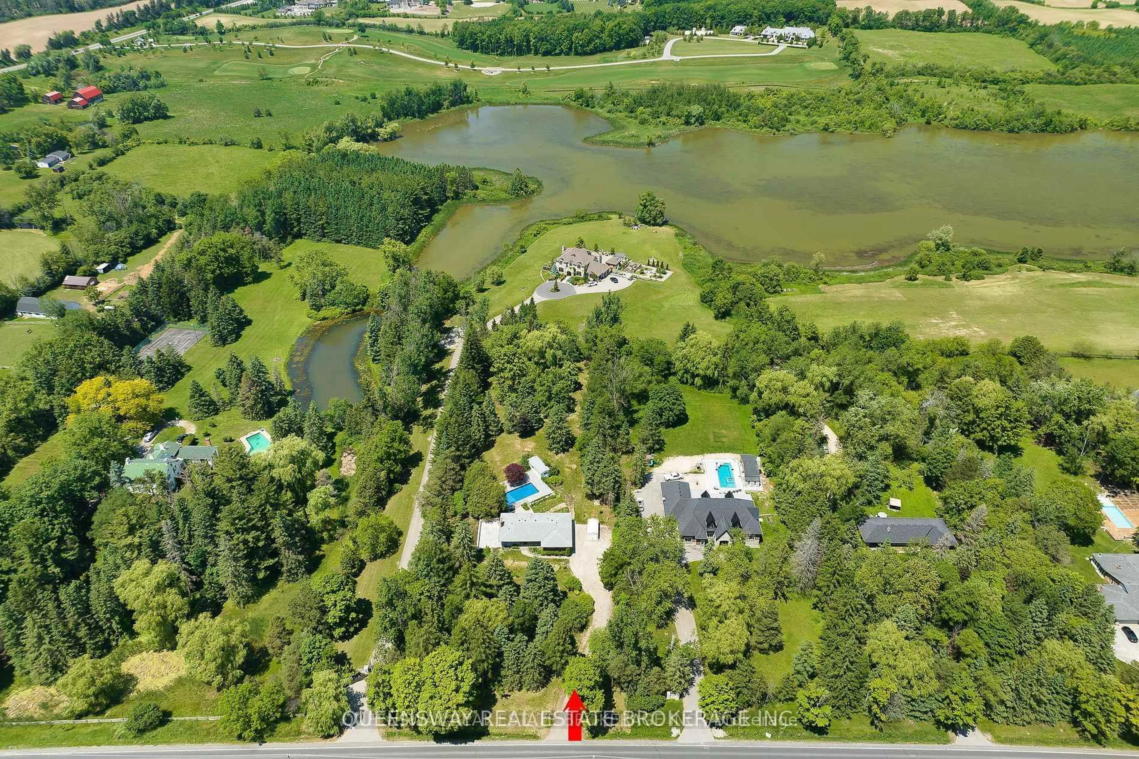 A pic from outside/outdoor area/front of a property/back of a property/a pic from drone, water/lake/river/ocean view for 1268 15th Sdrd, King Ontario L7B 1K5