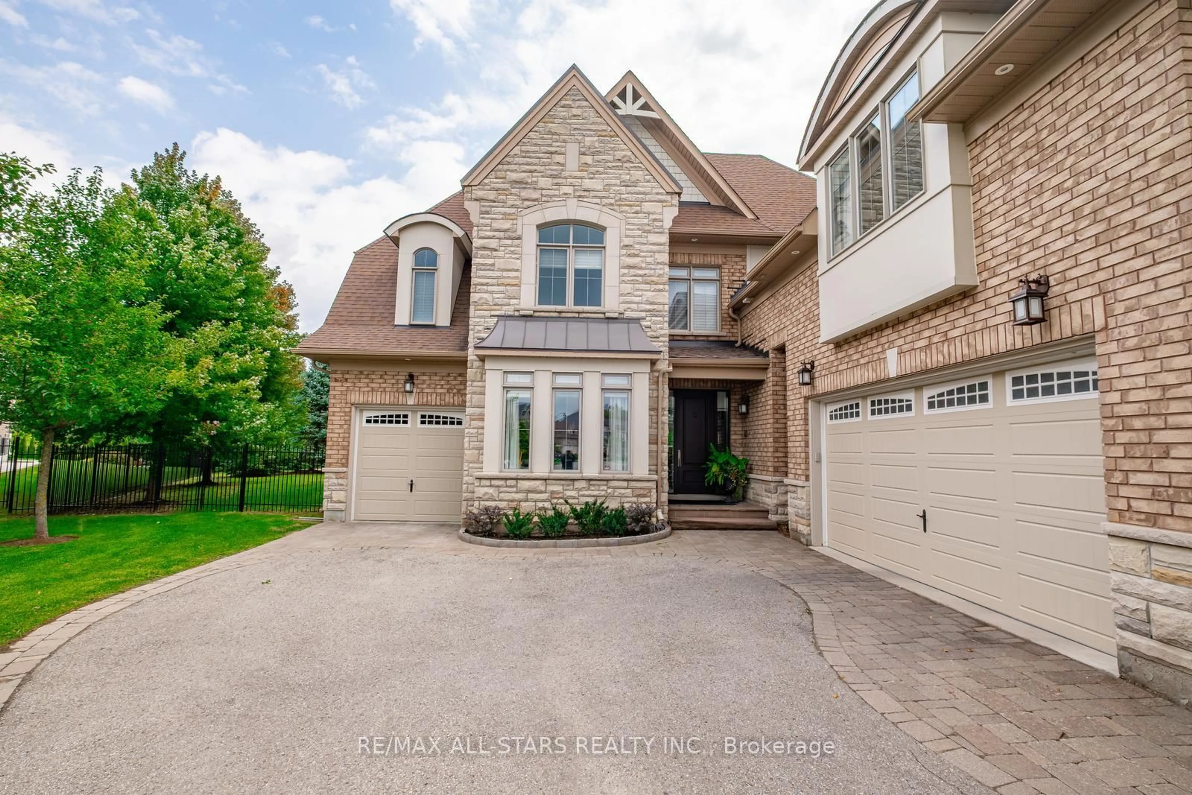 Home with brick exterior material, street for 35 Somer Rumm Crt, Whitchurch-Stouffville Ontario L4A 1X8