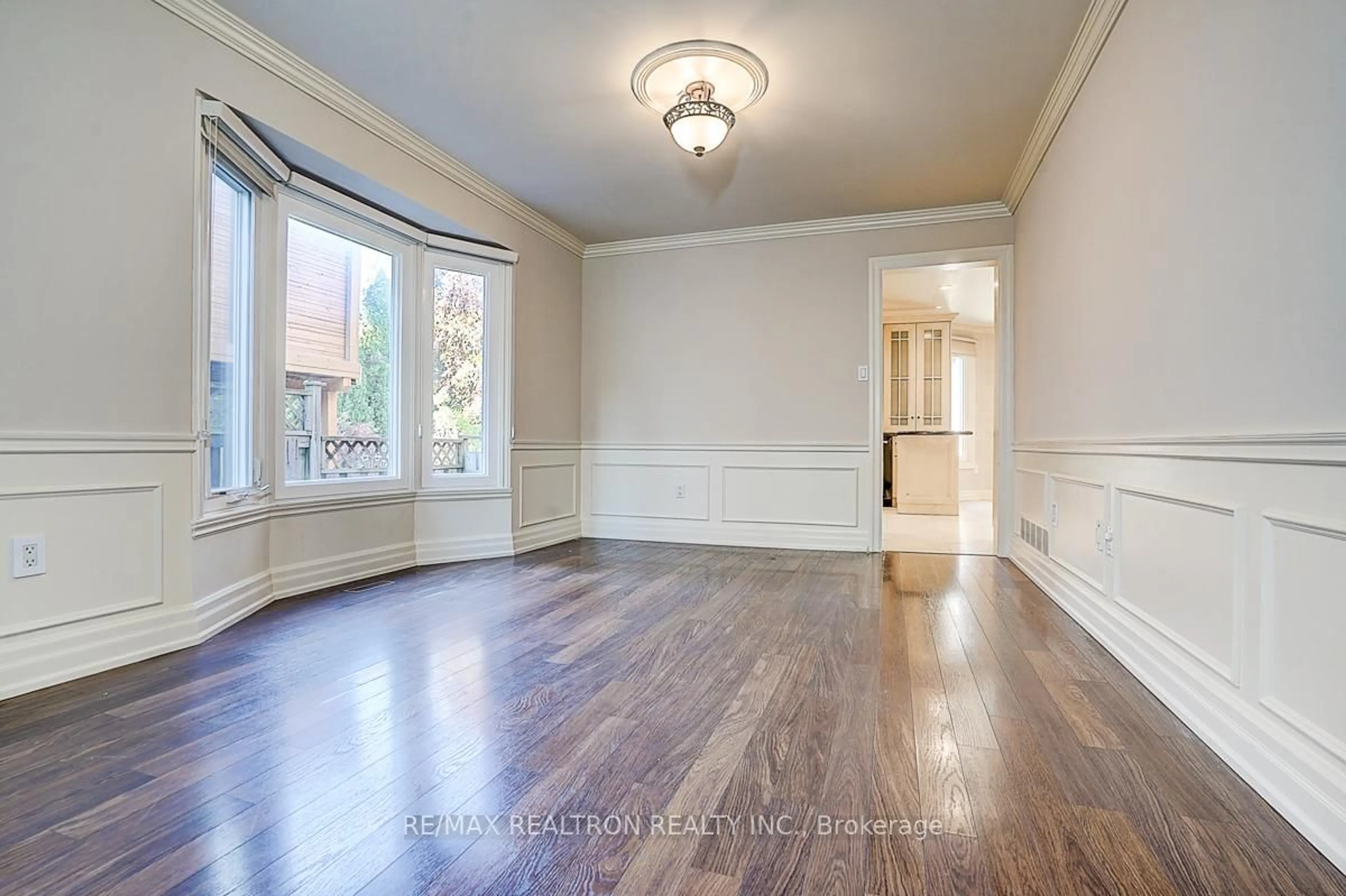A pic of a room for 8 Rockley Crt, Markham Ontario L3T 6V1