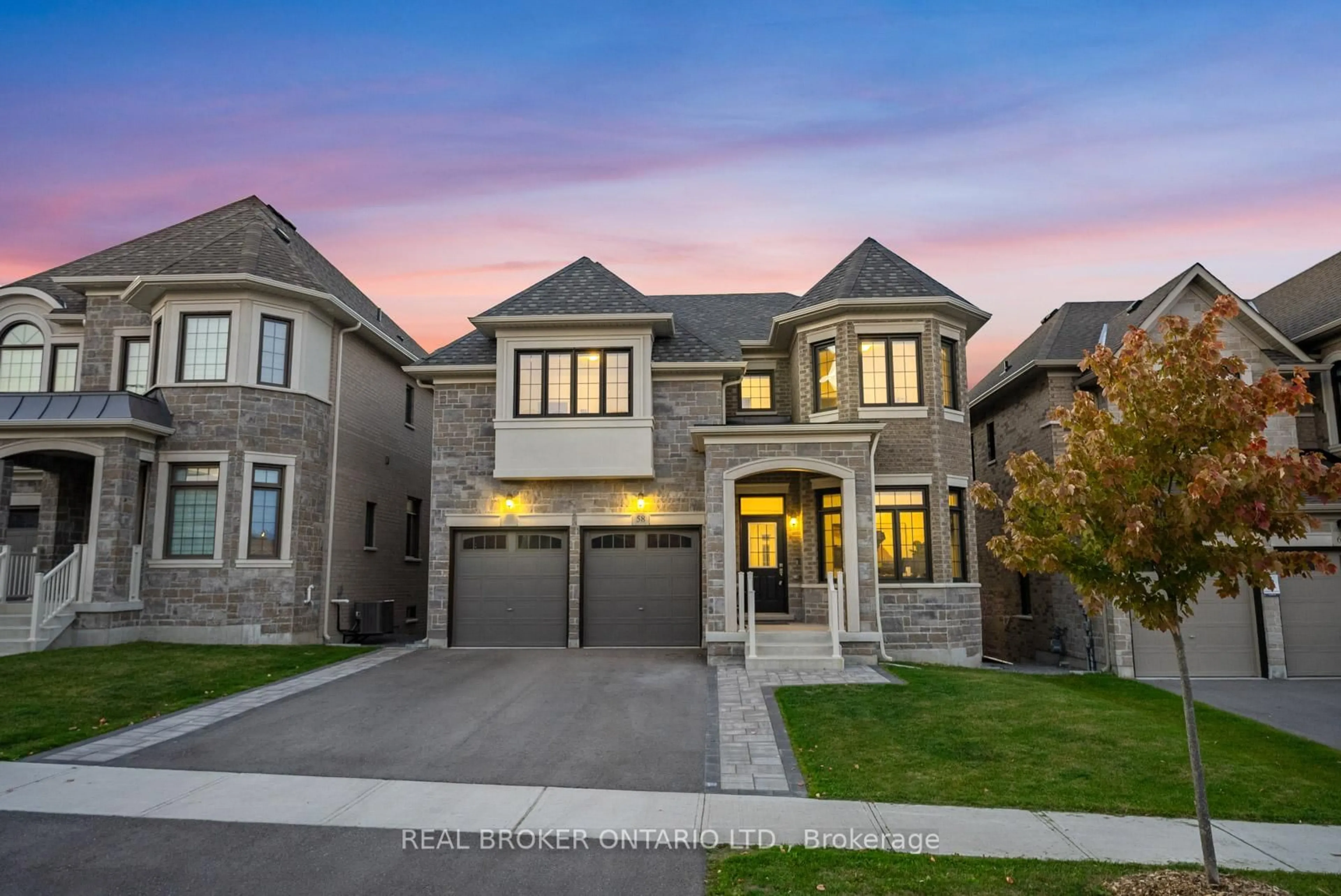 Home with brick exterior material, street for 58 Meadow Vista Cres, East Gwillimbury Ontario L9N 0T4