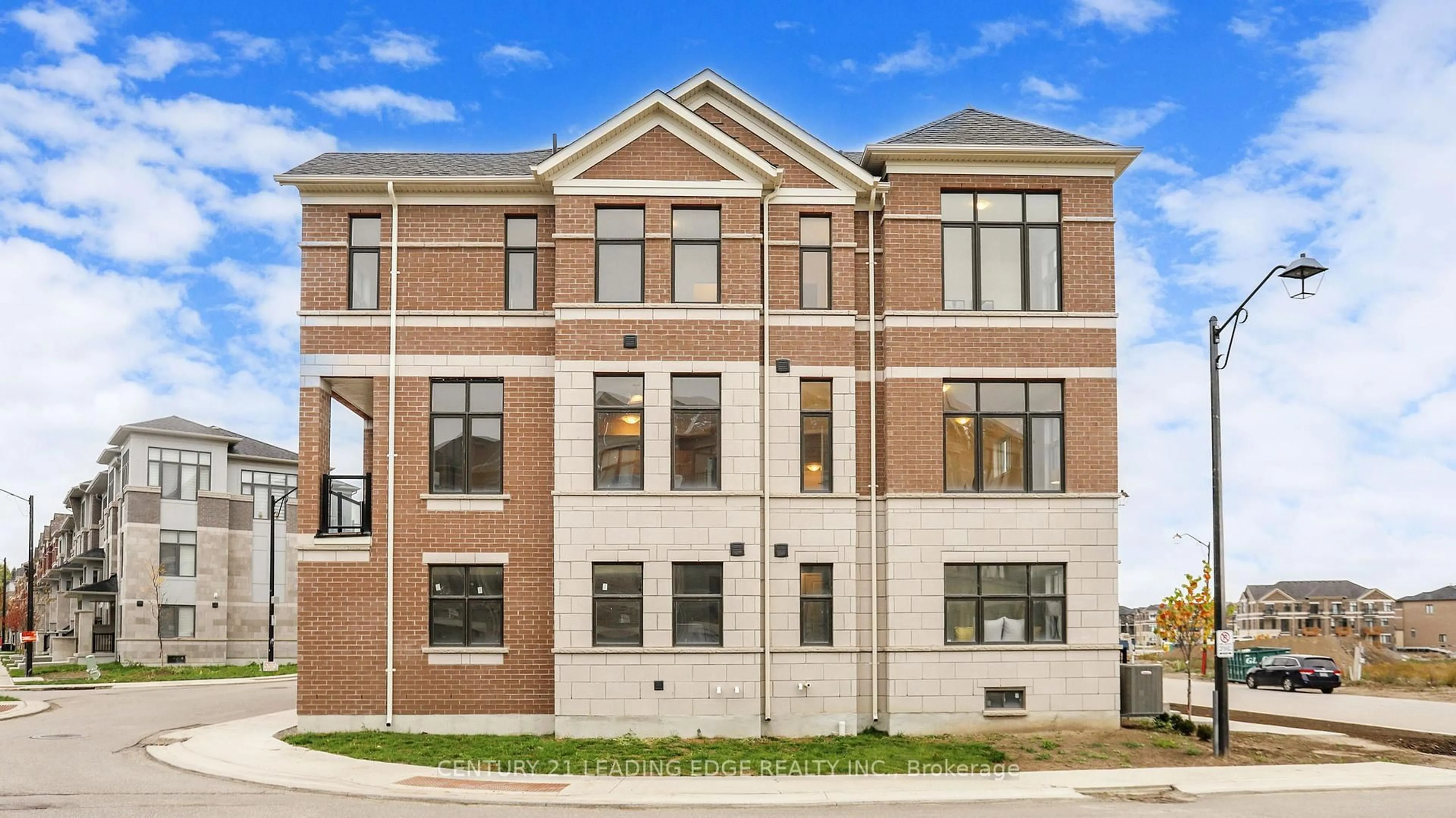 Home with brick exterior material, unknown for 104 Lunay Dr, Richmond Hill Ontario L4S 0P2