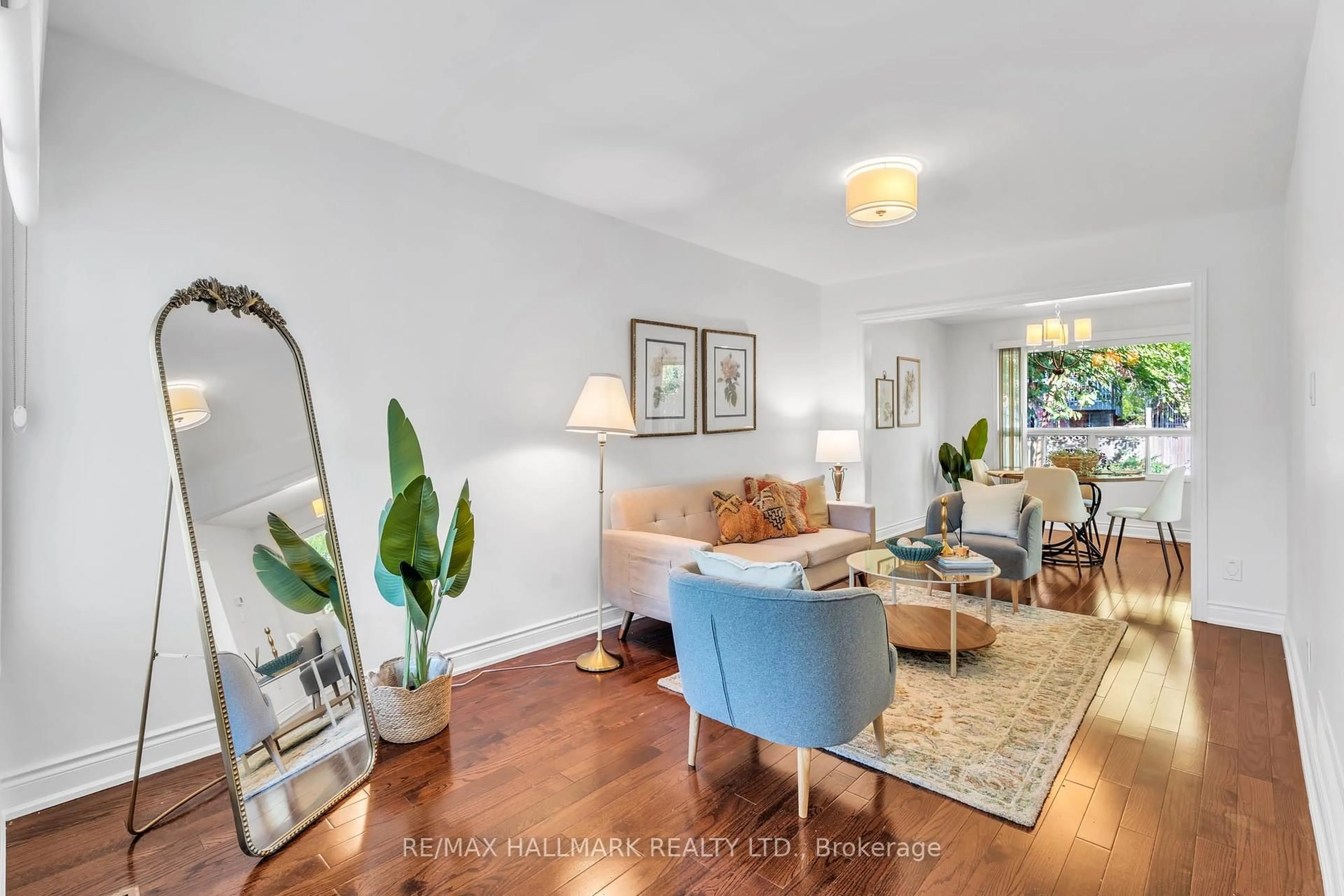 Living room with furniture, unknown for 48 Bingham St, Richmond Hill Ontario L4C 9R2