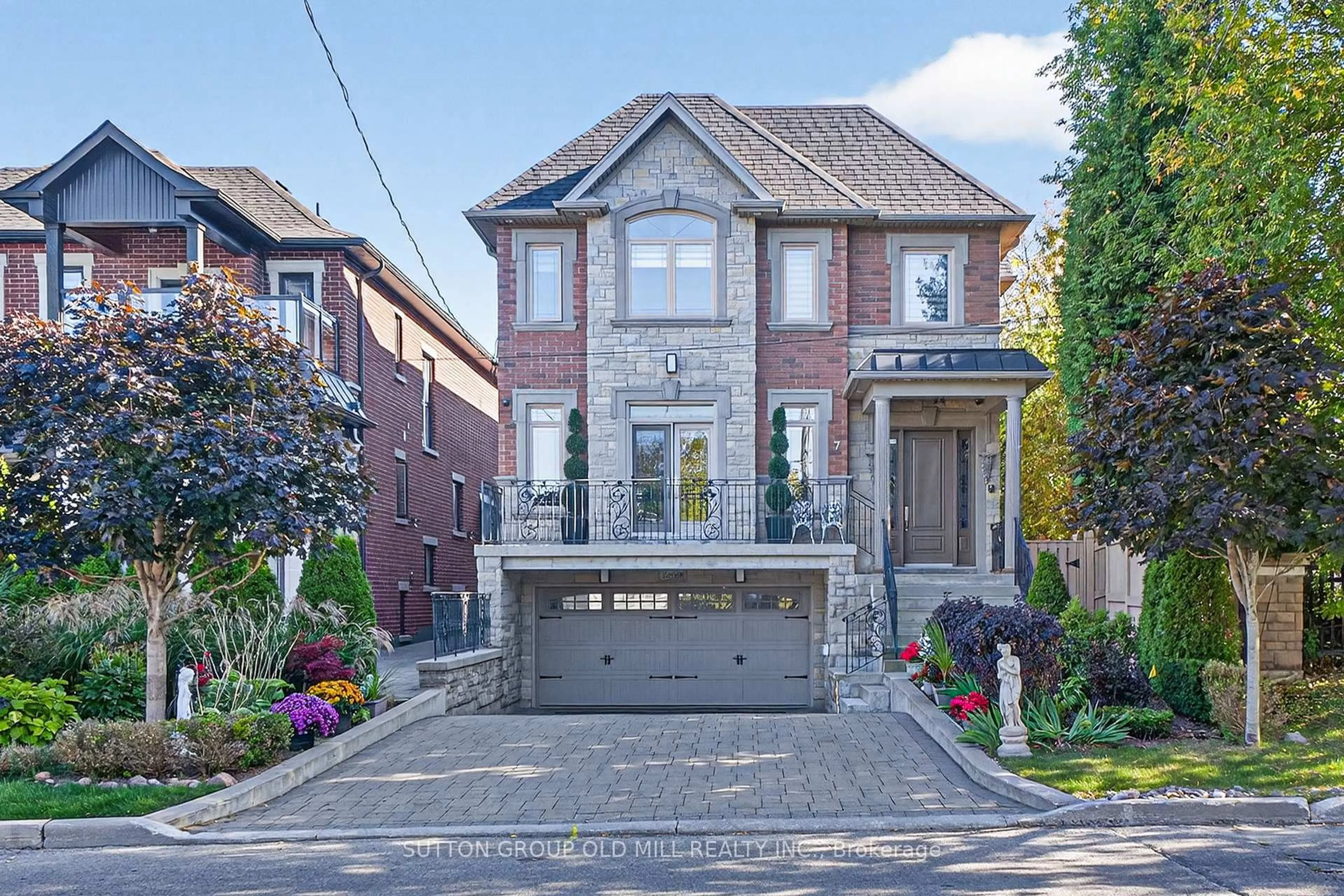 Home with brick exterior material, street for 7 Cousins Dr, Aurora Ontario L4G 1B2