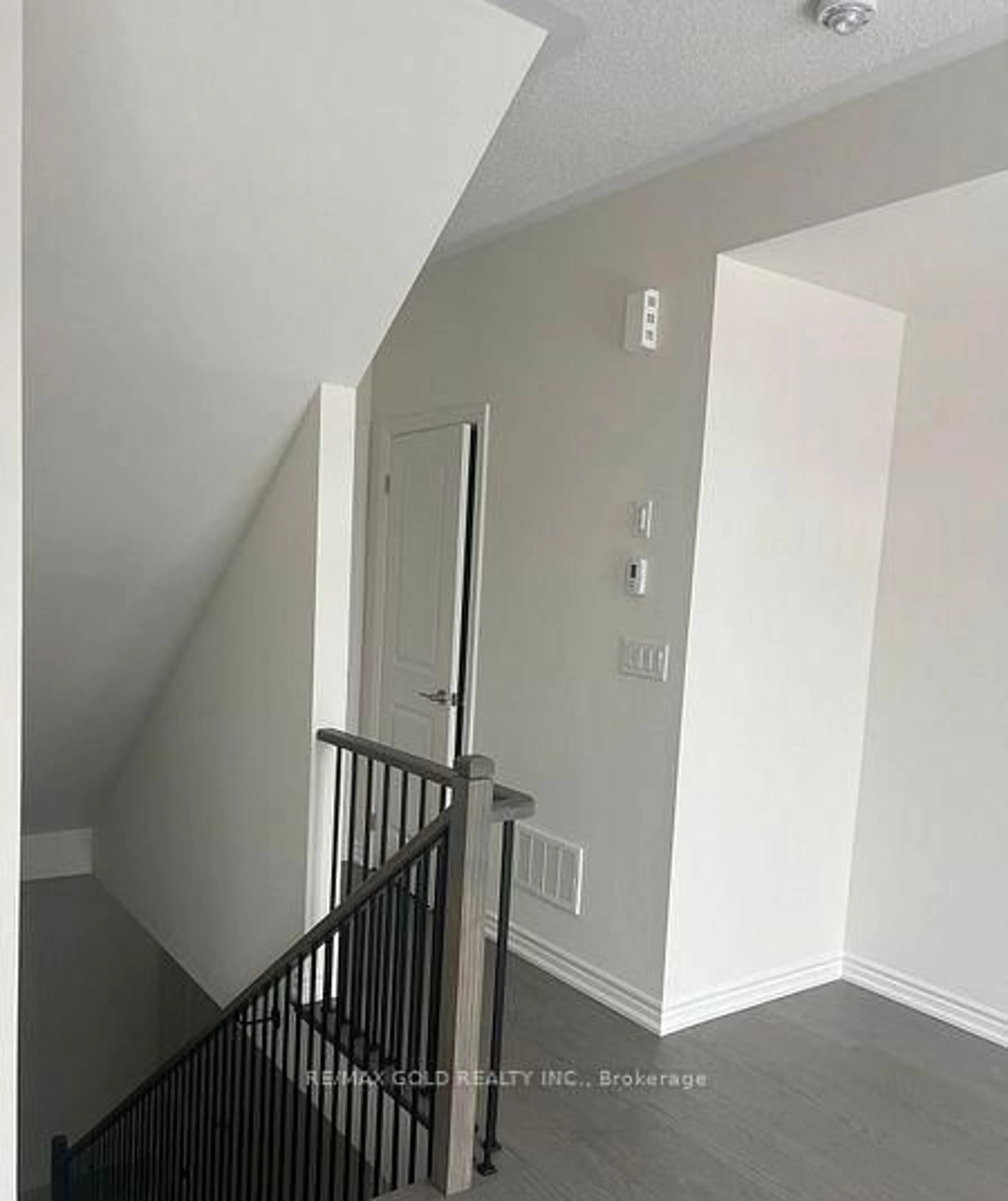Unknown for 47 Montrose Blvd, Bradford West Gwillimbury Ontario L3Z 4P1