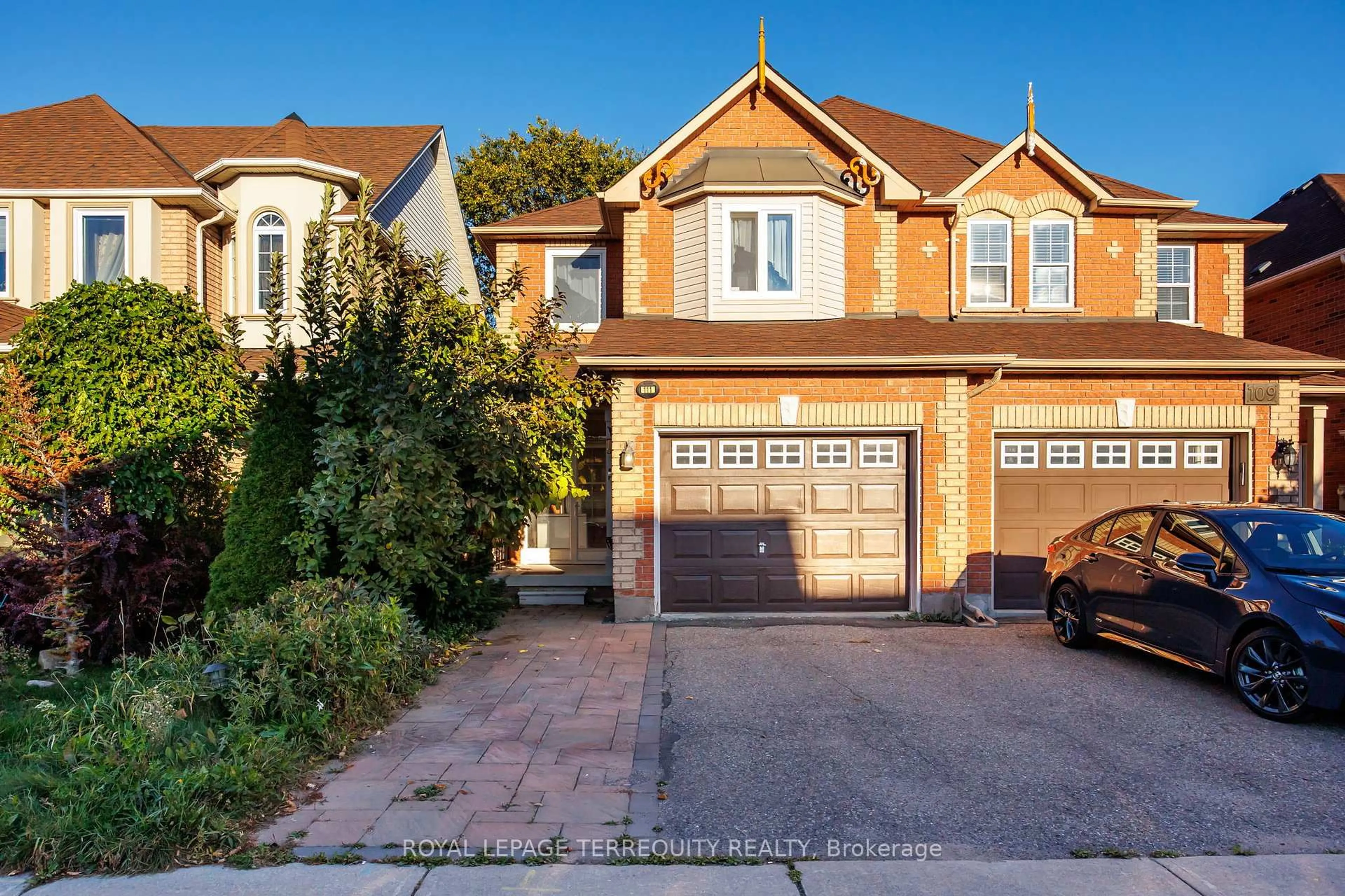 Home with brick exterior material, street for 111 English Oak Dr, Richmond Hill Ontario L4E 3X4