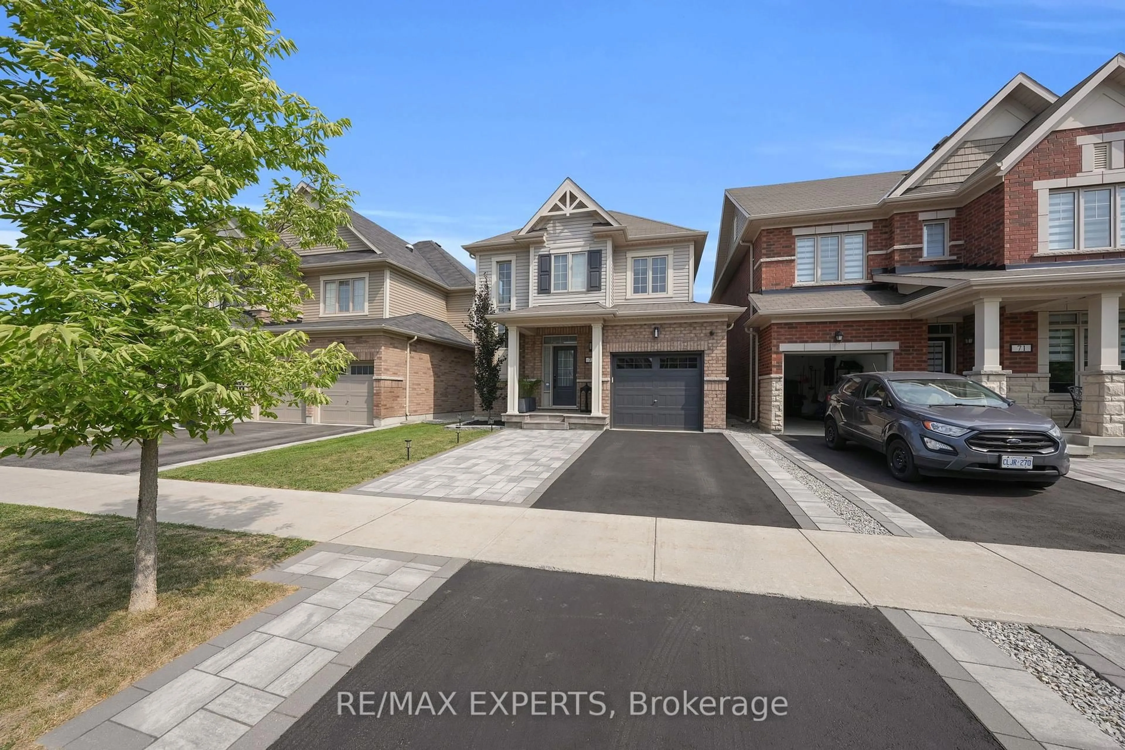 Home with brick exterior material, street for 73 Donnan Dr, New Tecumseth Ontario L0G 1W0