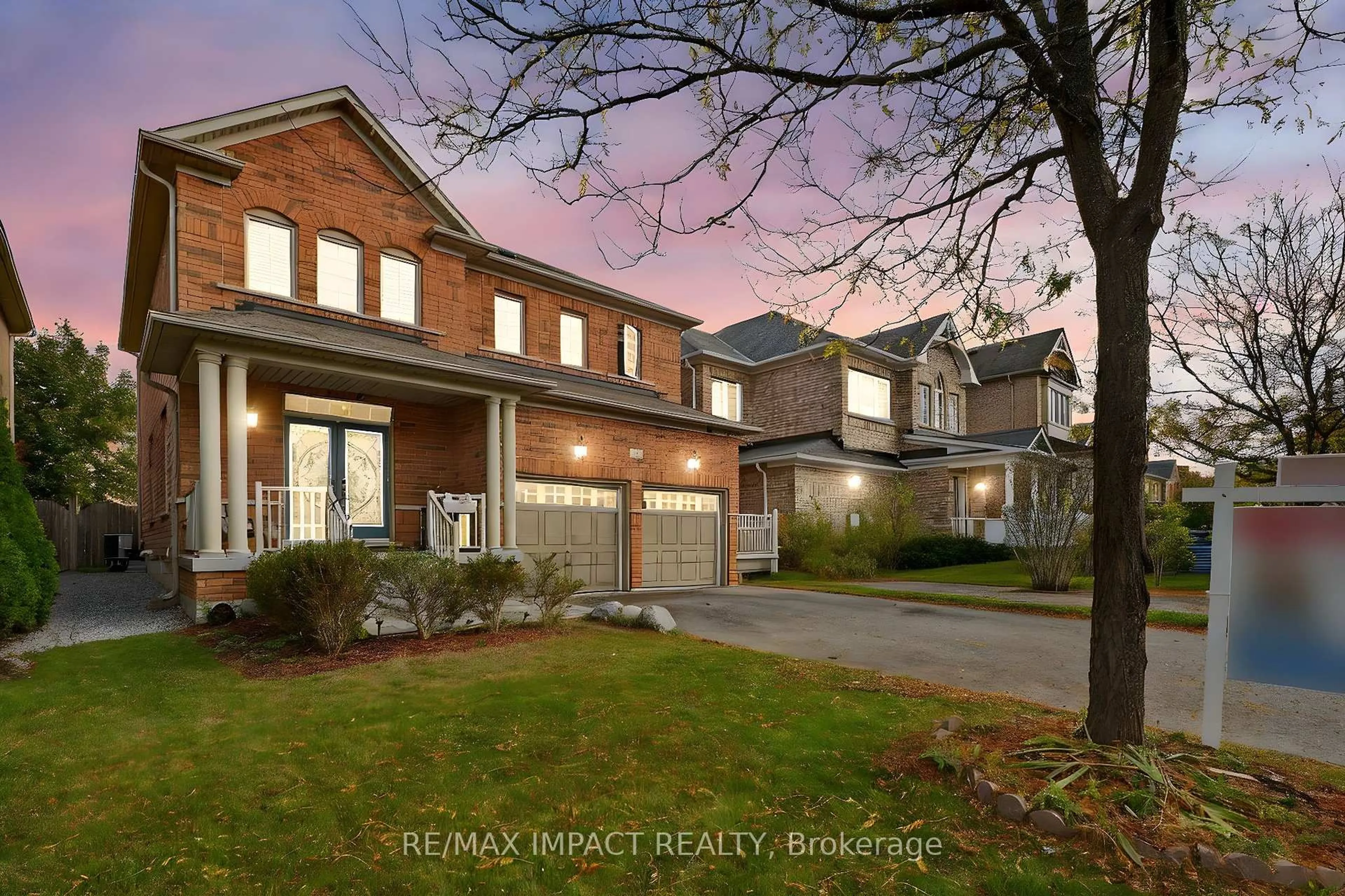 Home with brick exterior material, street for 37 Braith Cres, Whitchurch-Stouffville Ontario L4A 0B9