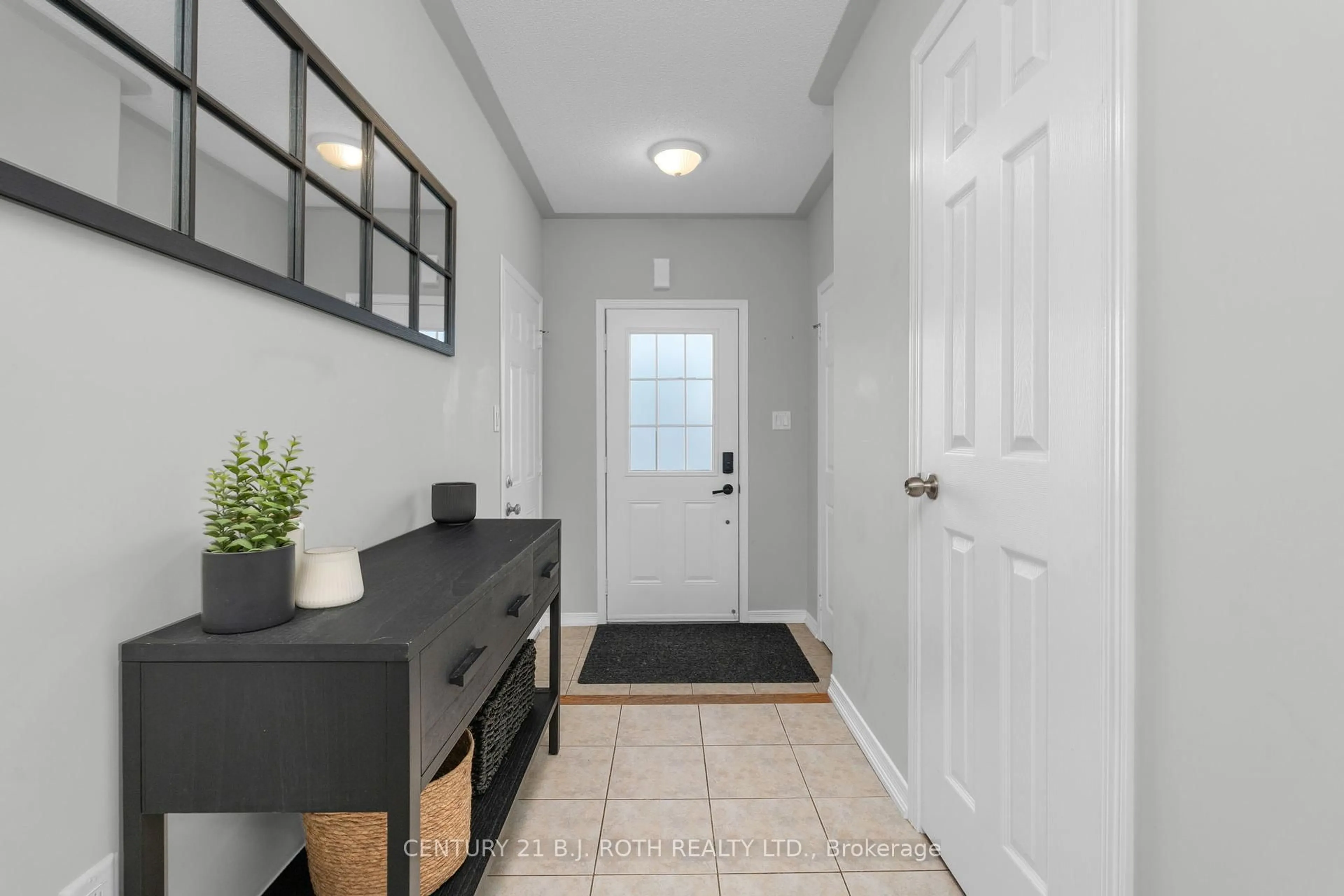 Indoor entryway for 35 Mccann Lane, Essa Ontario L0M 1B4