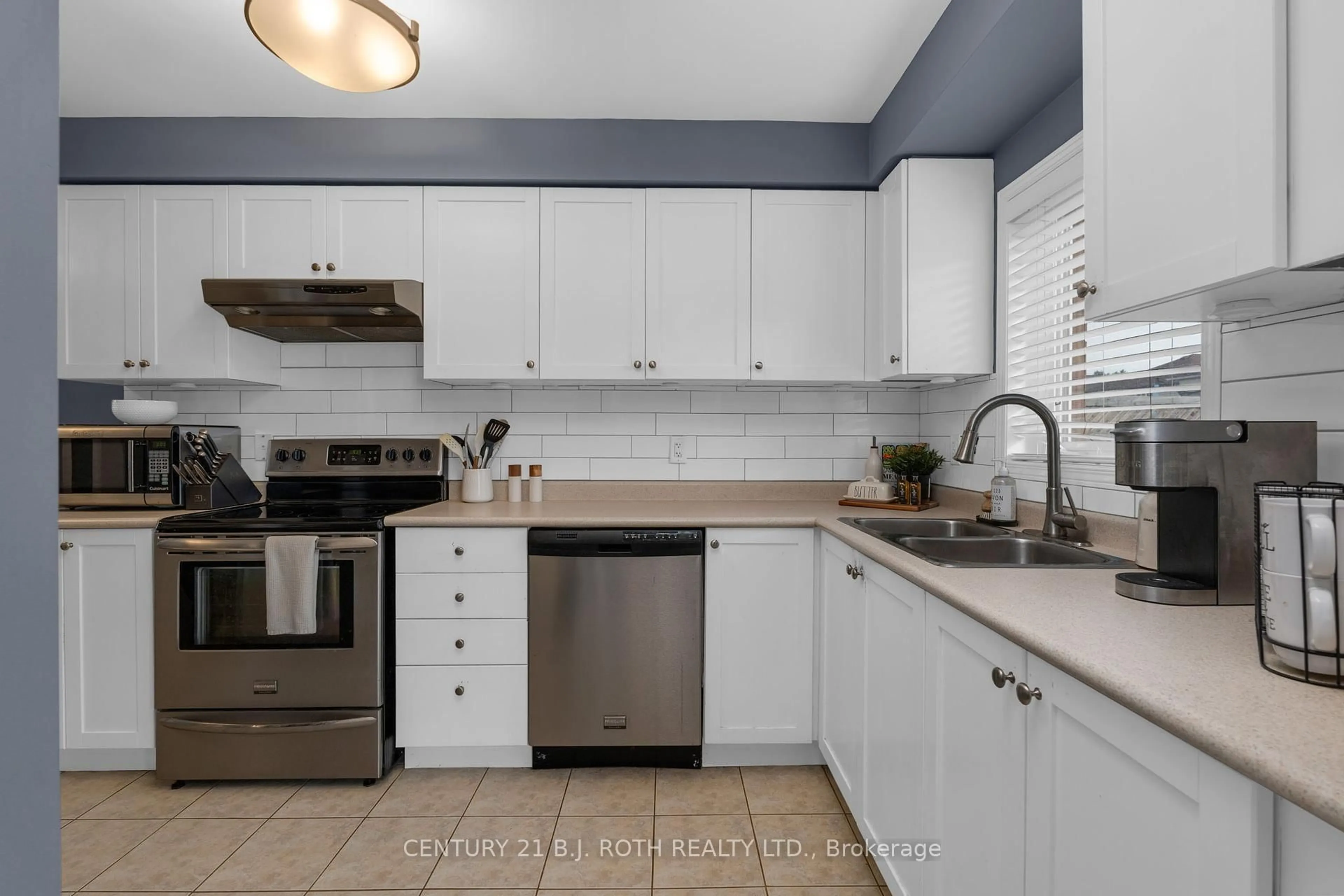 Unknown for 35 Mccann Lane, Essa Ontario L0M 1B4