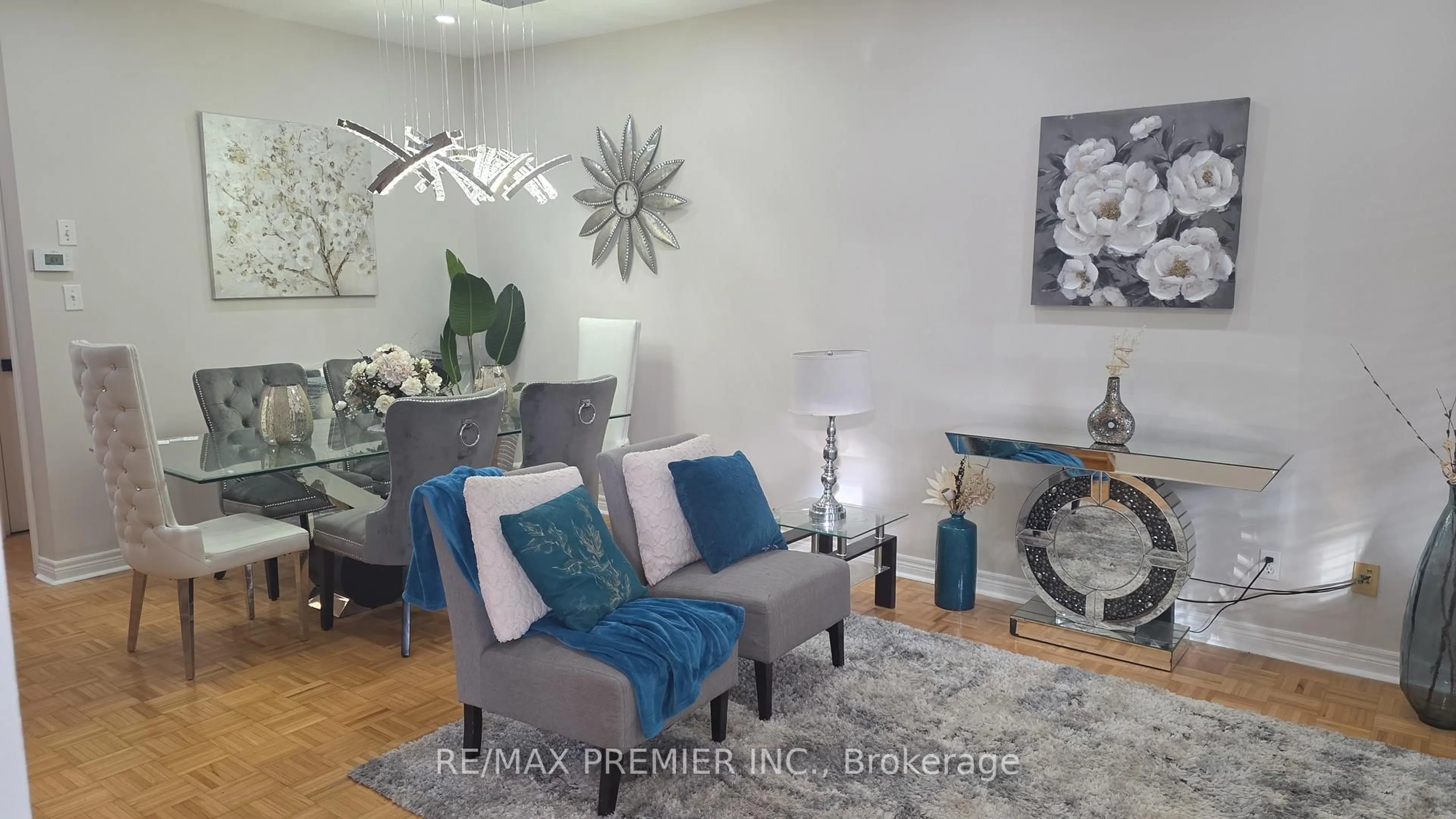 Living room with furniture, unknown for 38 Osprey Dr, Vaughan Ontario L4H 2G7