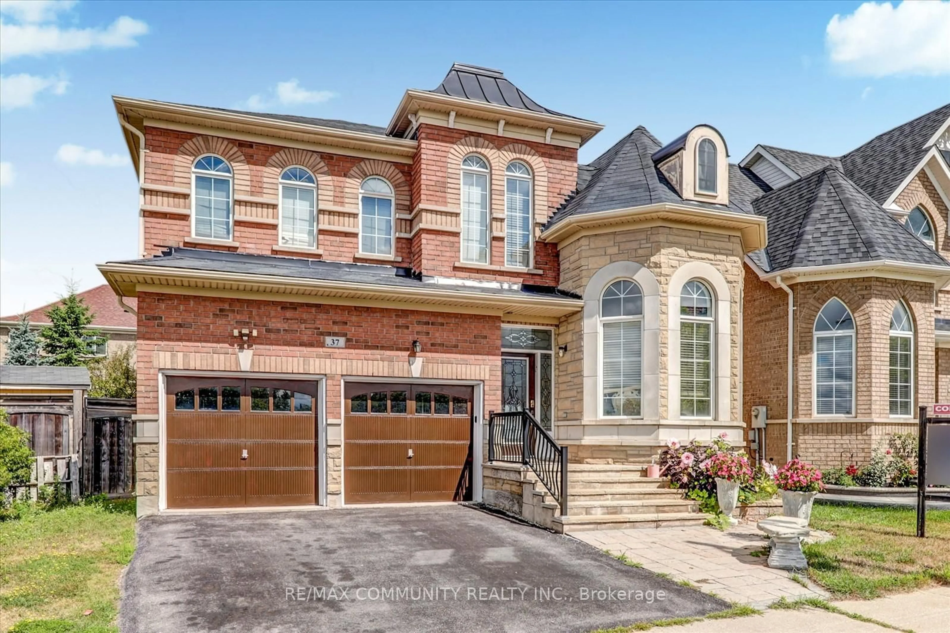 Home with brick exterior material, street for 37 Condarcuri Cres, Markham Ontario L6B 0G9