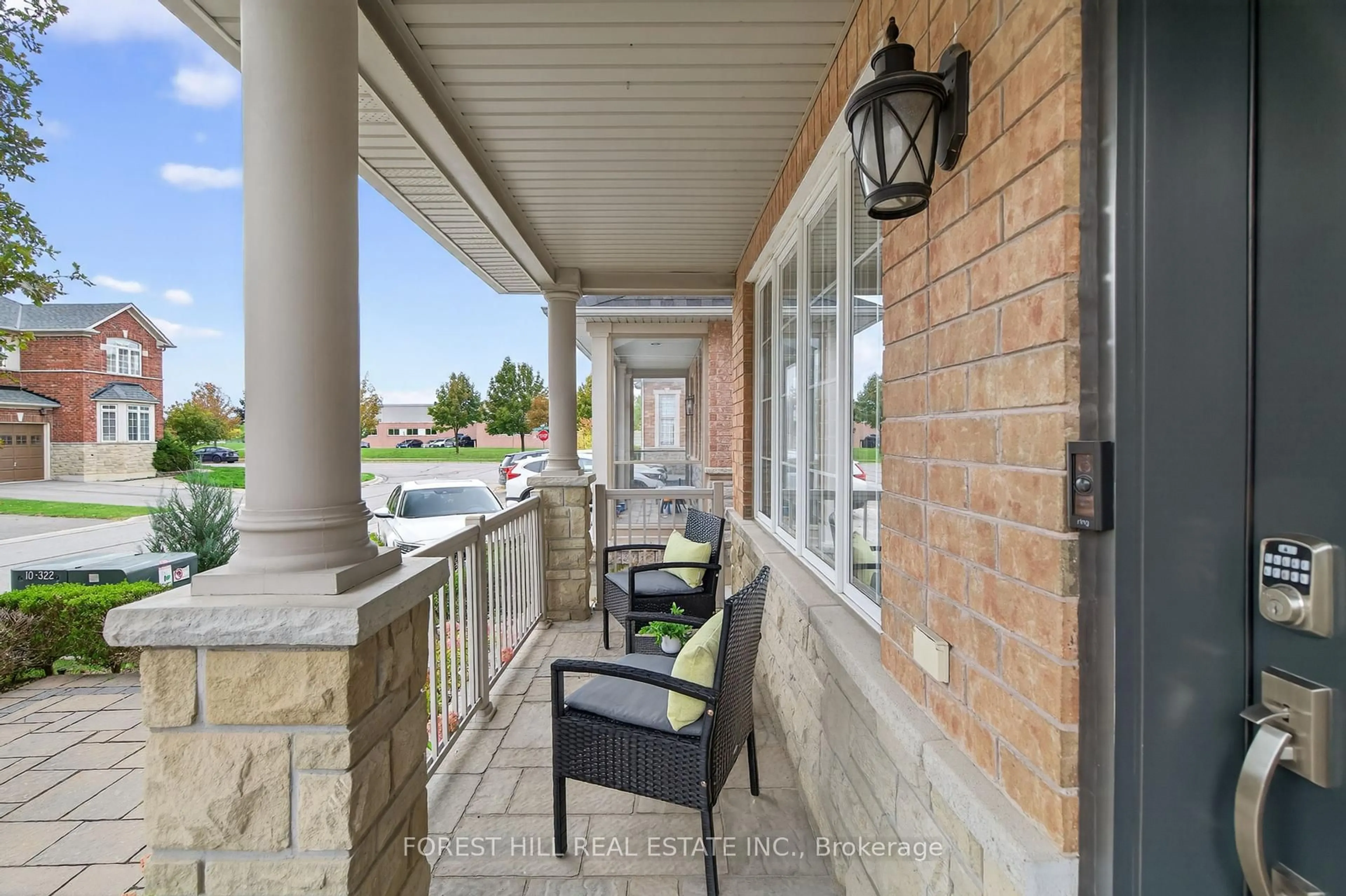 Patio, street for 10 Mendel Cres, Vaughan Ontario L4J 9B6