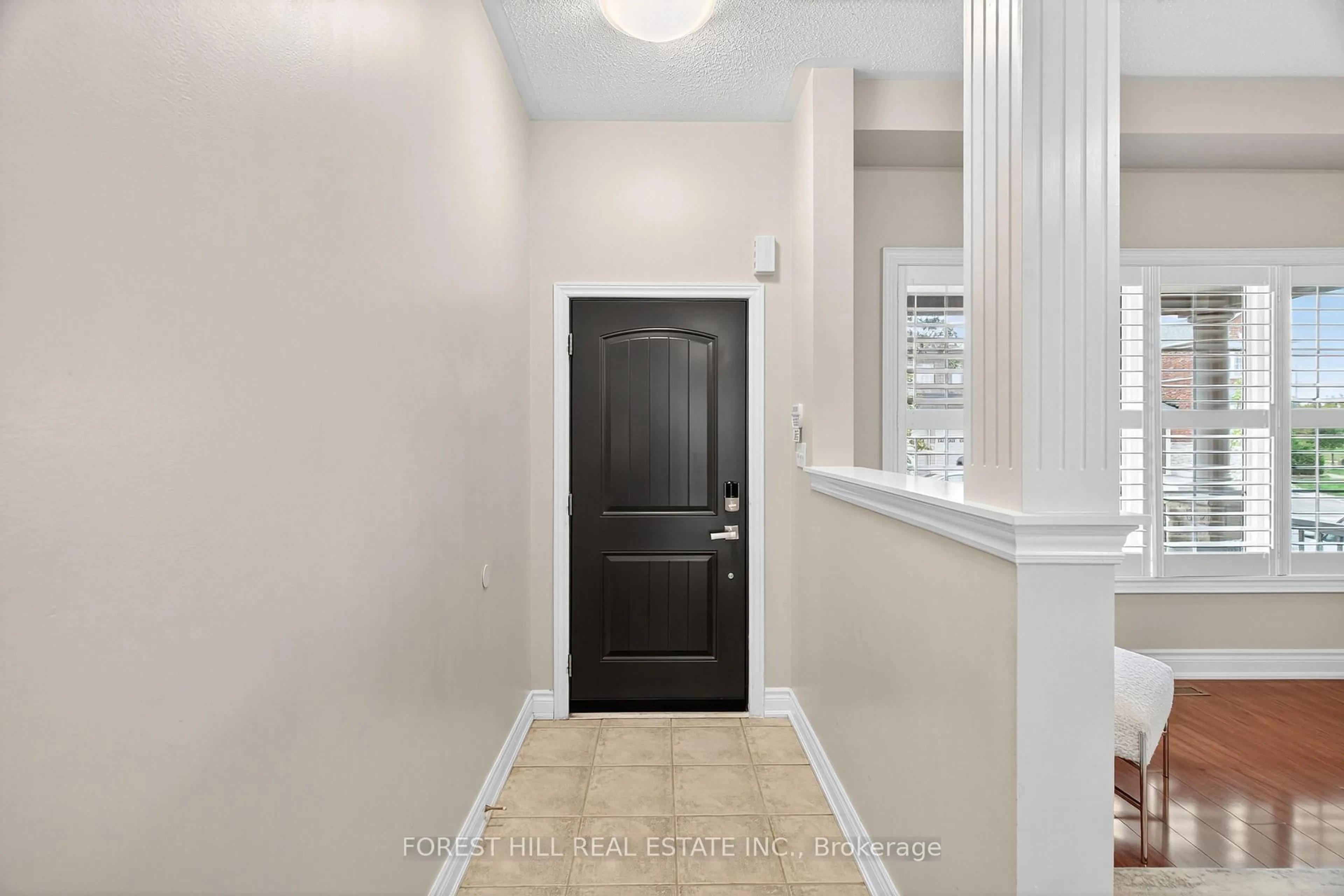 Indoor entryway for 10 Mendel Cres, Vaughan Ontario L4J 9B6