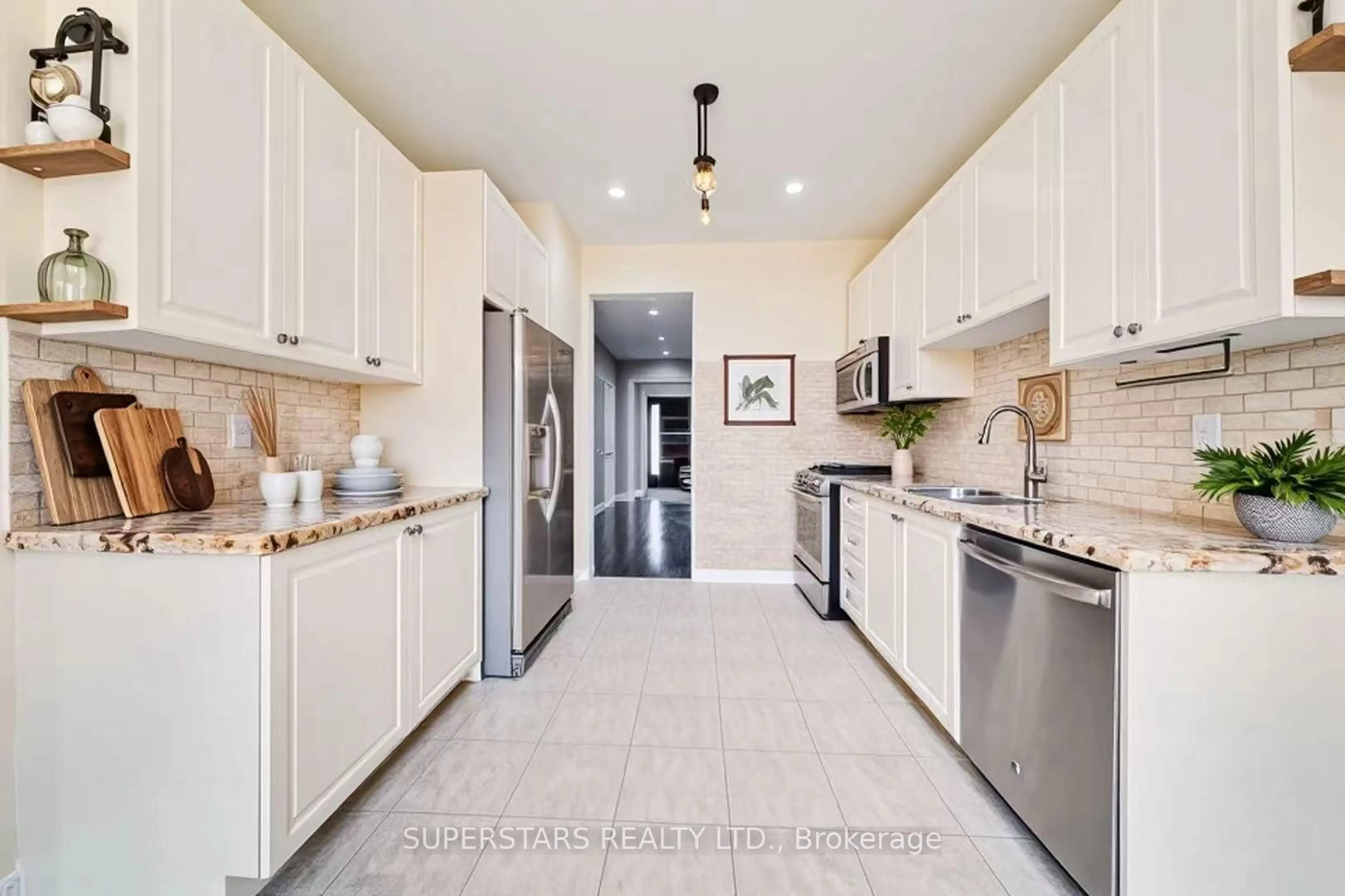 Unknown for 106 White Beach Cres, Vaughan Ontario L6A 0R2