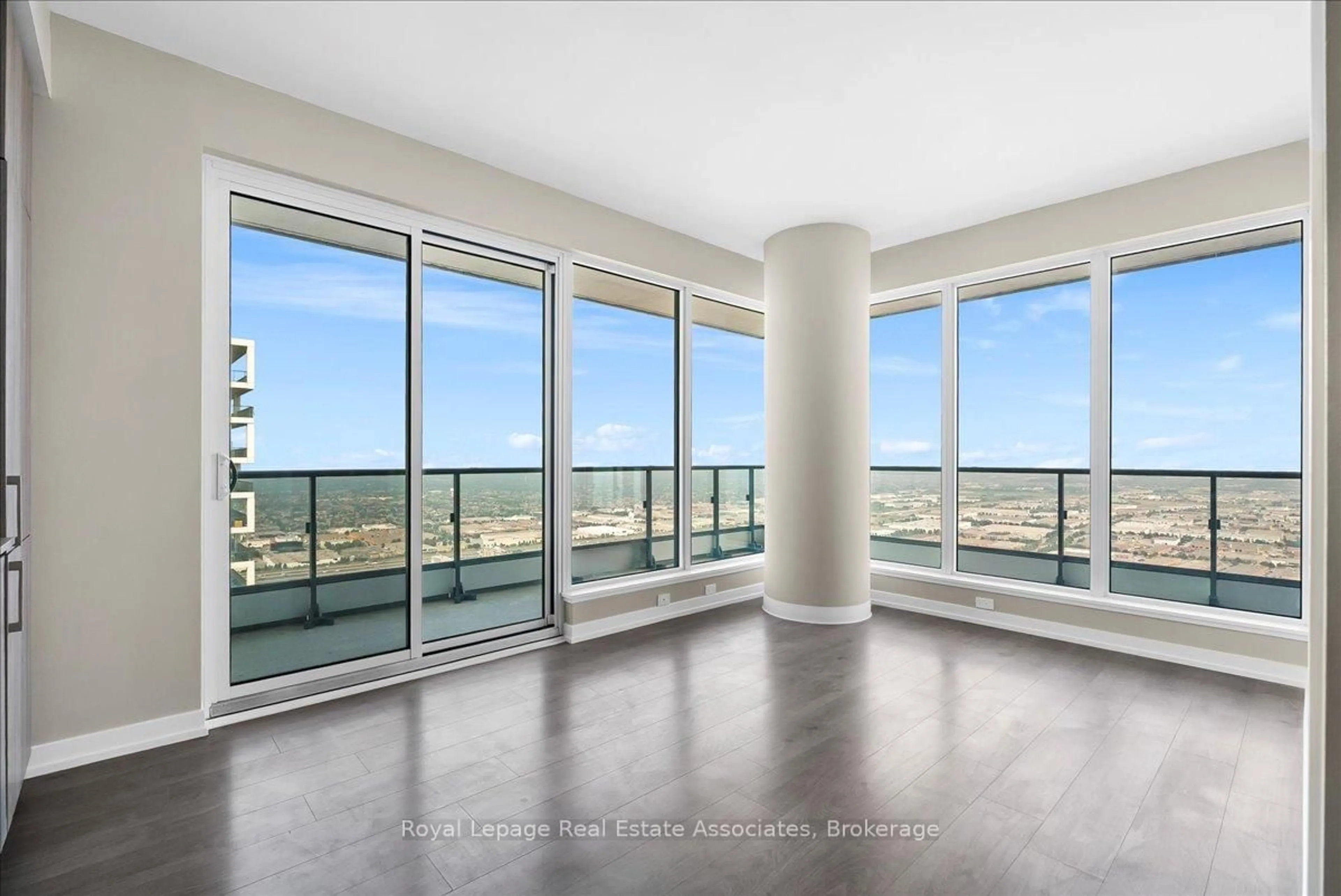 Unknown for 950 Portage Pkwy #6112, Vaughan Ontario L4K 0J6