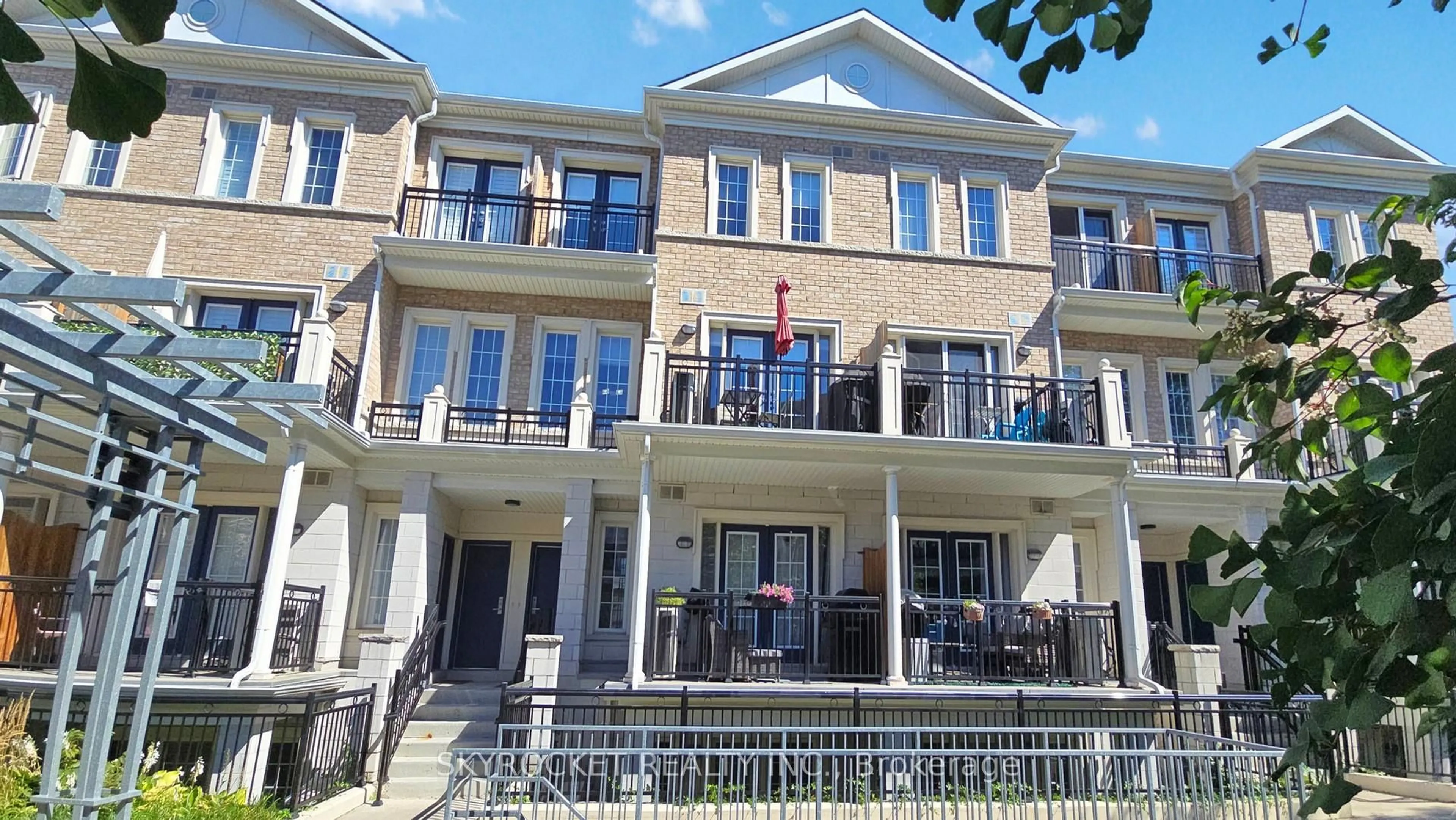 Unknown for 26 Bruce St #B18, Vaughan Ontario L4L 1J4