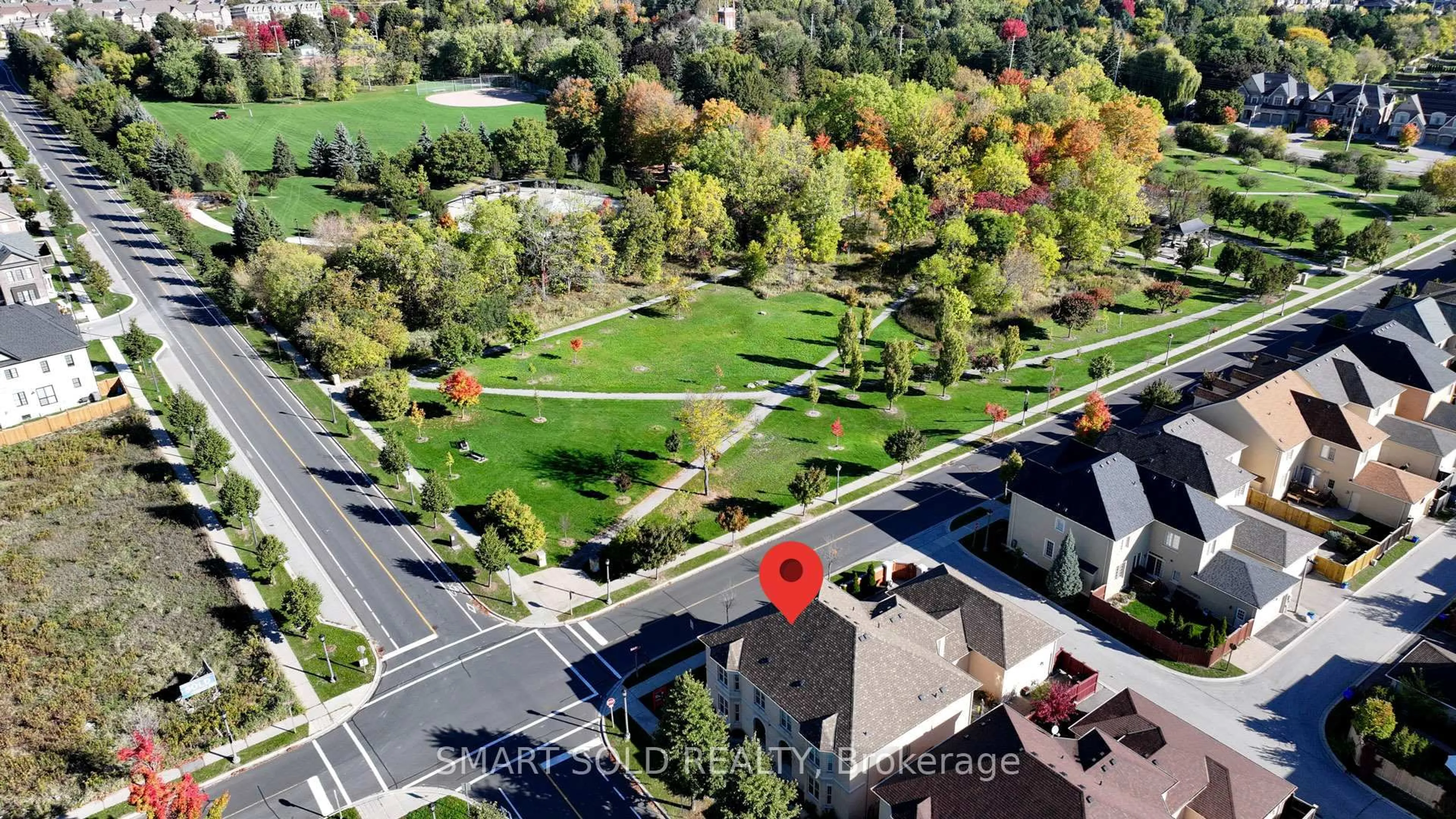 A pic from outside/outdoor area/front of a property/back of a property/a pic from drone, street for 151 Prince Regent St, Markham Ontario L6C 0A1