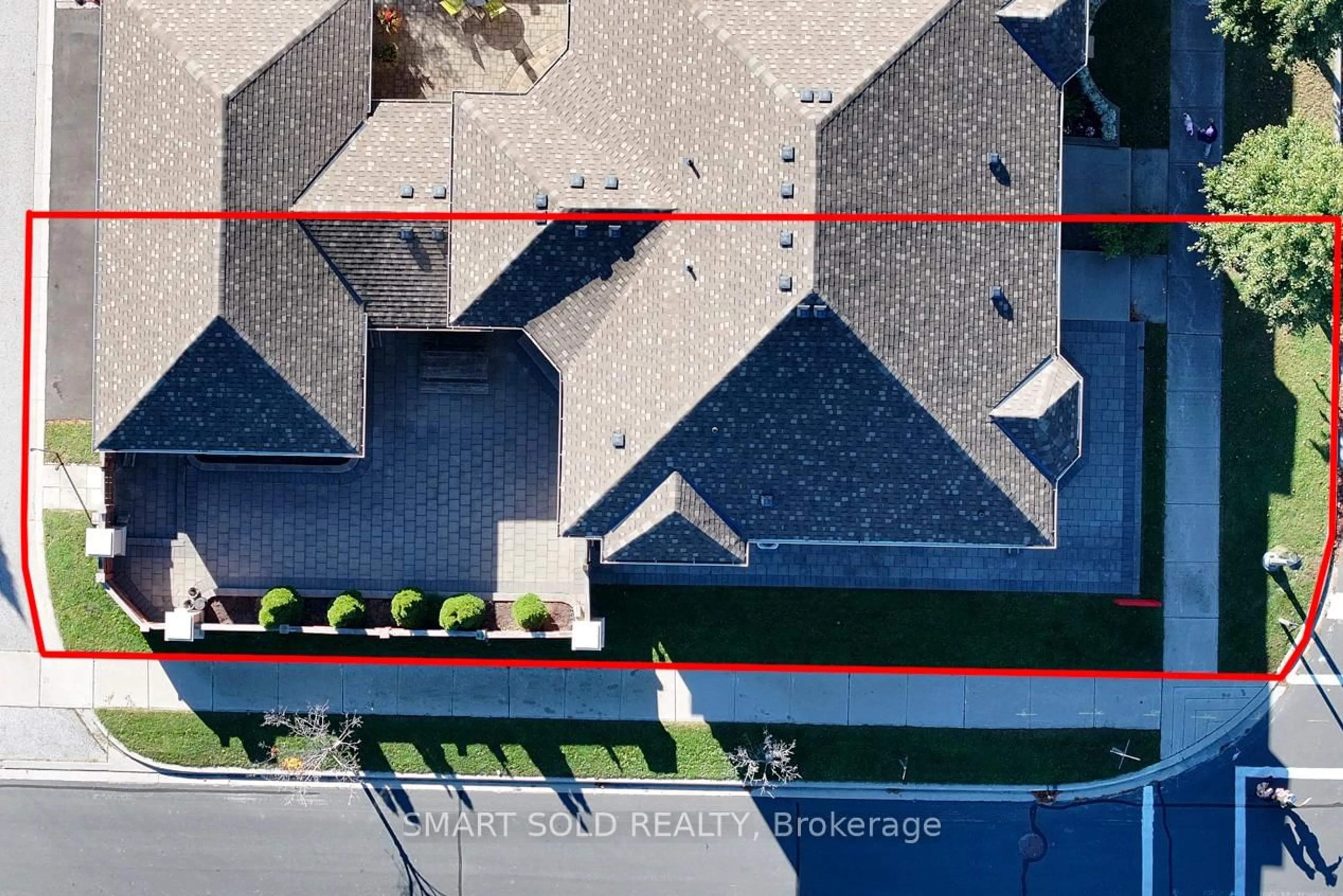 A pic from outside/outdoor area/front of a property/back of a property/a pic from drone, city buildings view from balcony for 151 Prince Regent St, Markham Ontario L6C 0A1