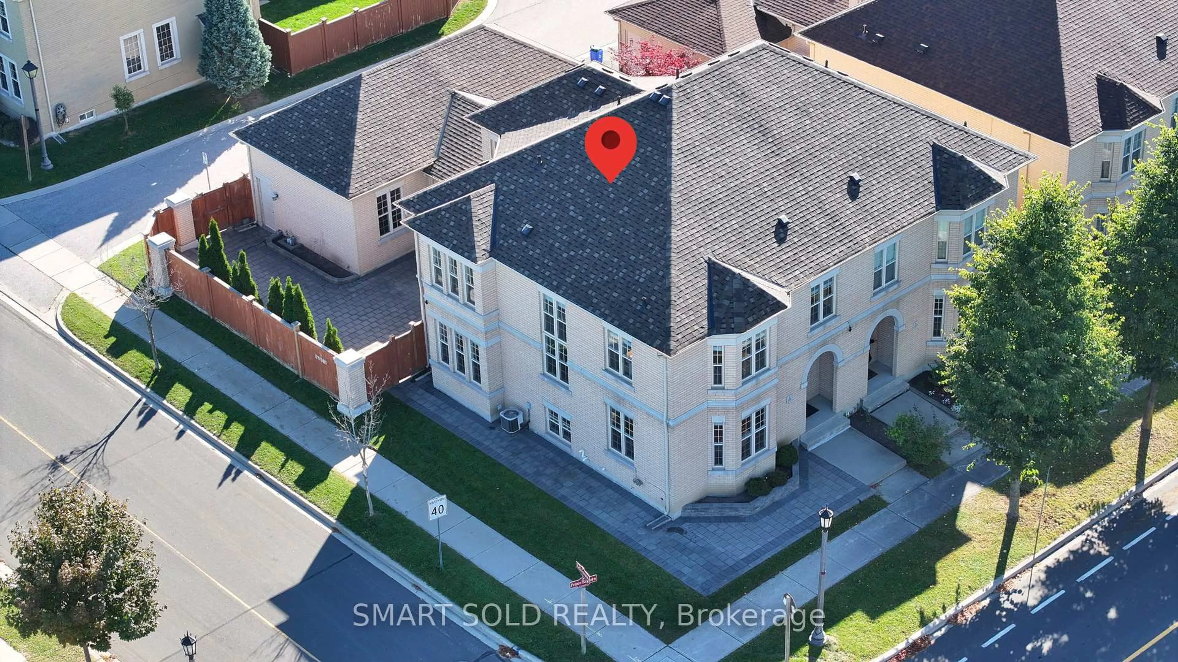 A pic from outside/outdoor area/front of a property/back of a property/a pic from drone, street for 151 Prince Regent St, Markham Ontario L6C 0A1