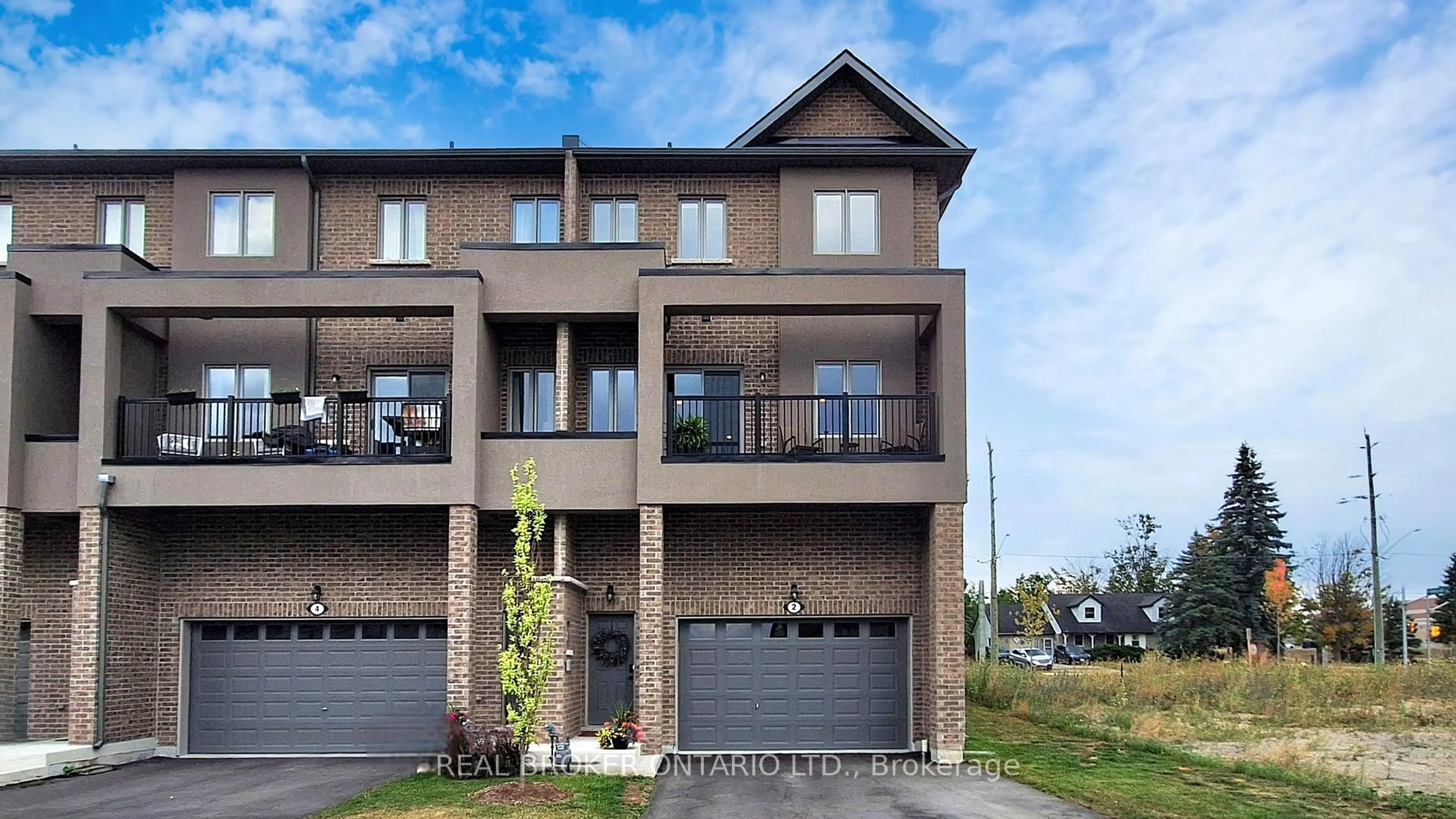 Home with brick exterior material, street for 2 Alan Williams Tr, Uxbridge Ontario L9P 0R5