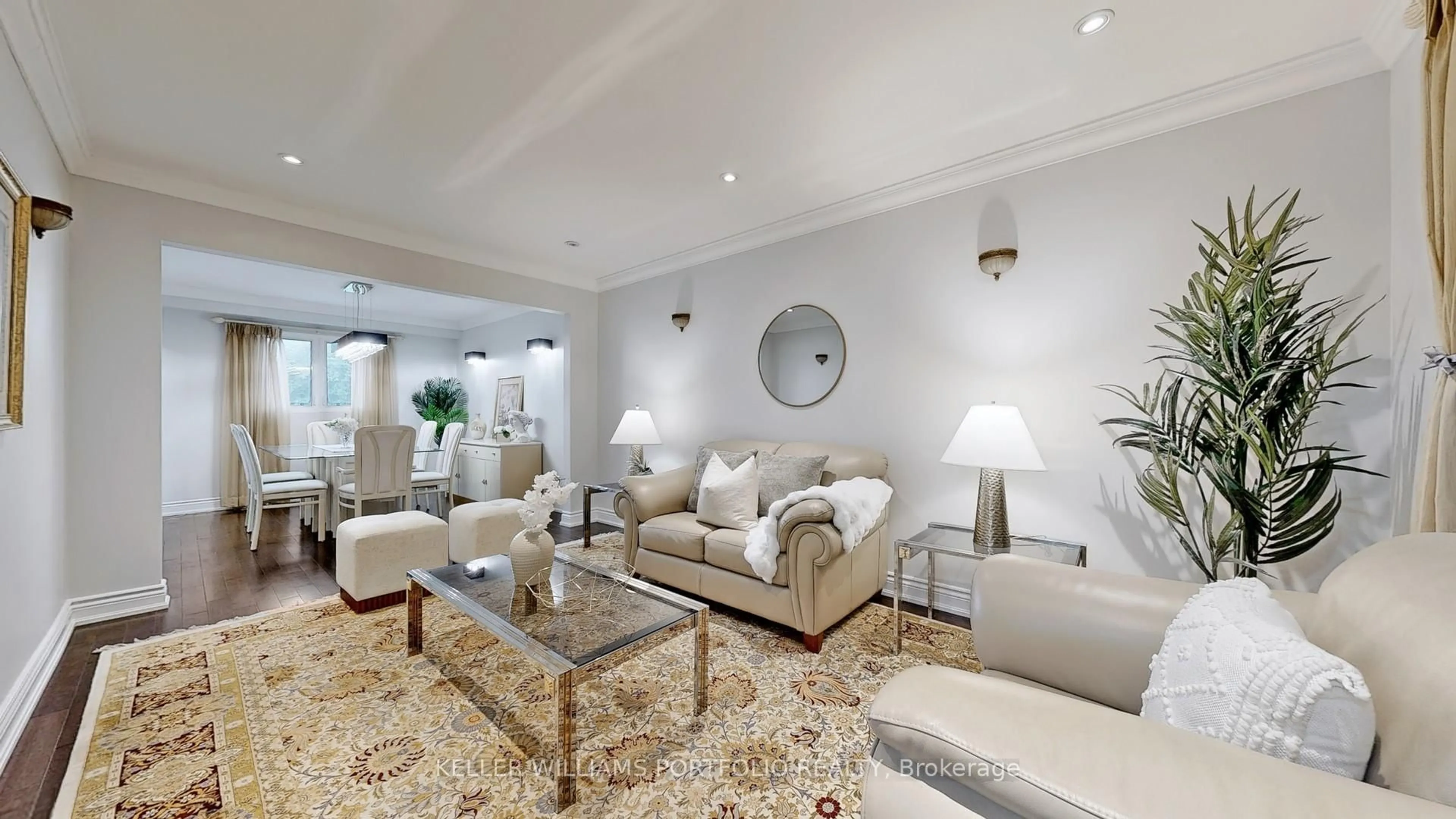 Living room with furniture, unknown for 10 Valleyview Rd, Markham Ontario L3T 6X6