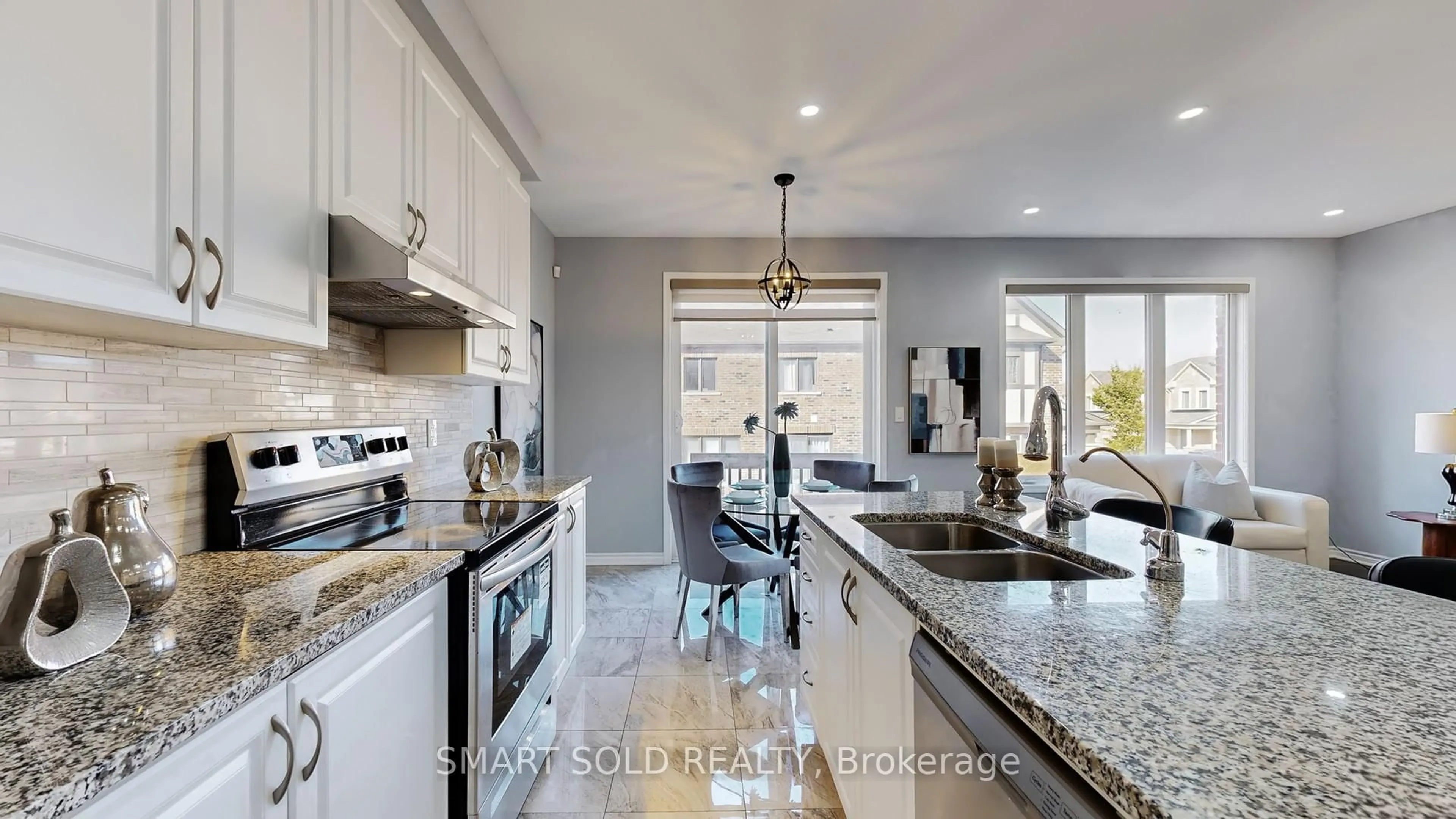 Open concept kitchen, ceramic/tile floor for 8 Casely Ave, Richmond Hill Ontario L4S 0J8