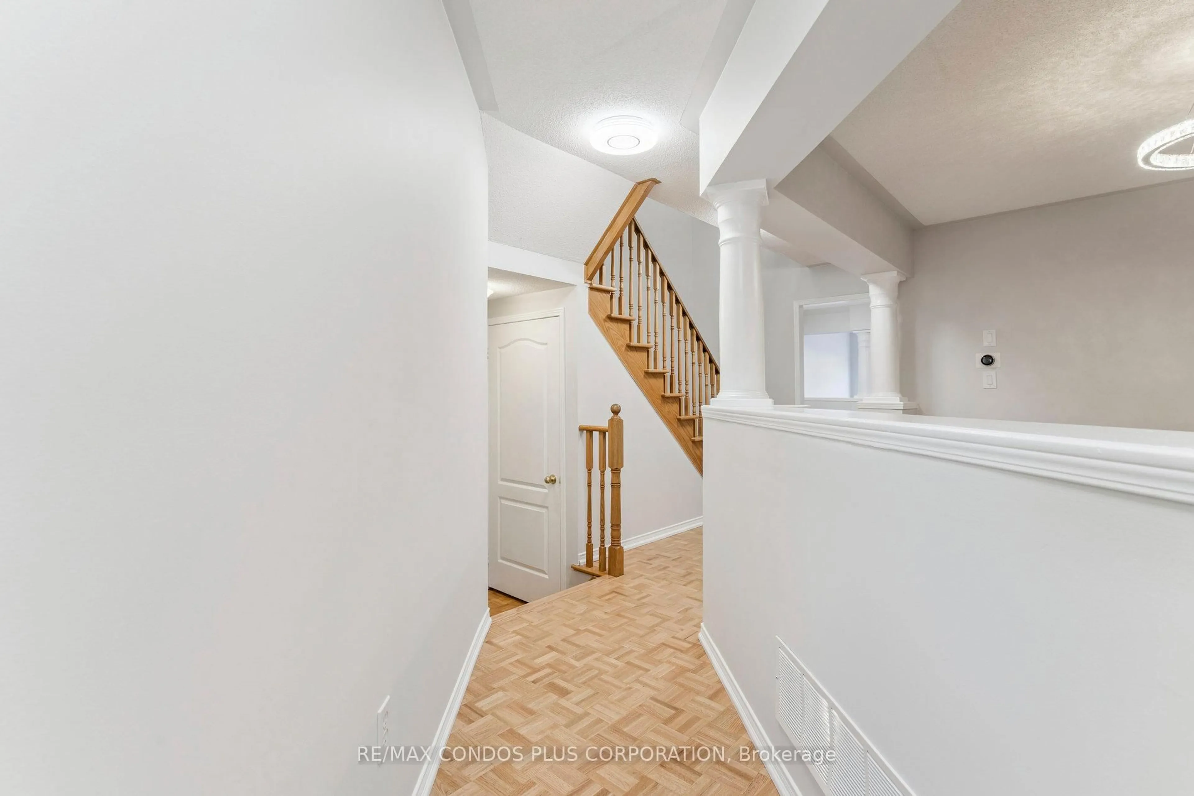 Unknown for 289 Deepsprings Cres, Vaughan Ontario L6A 3L6