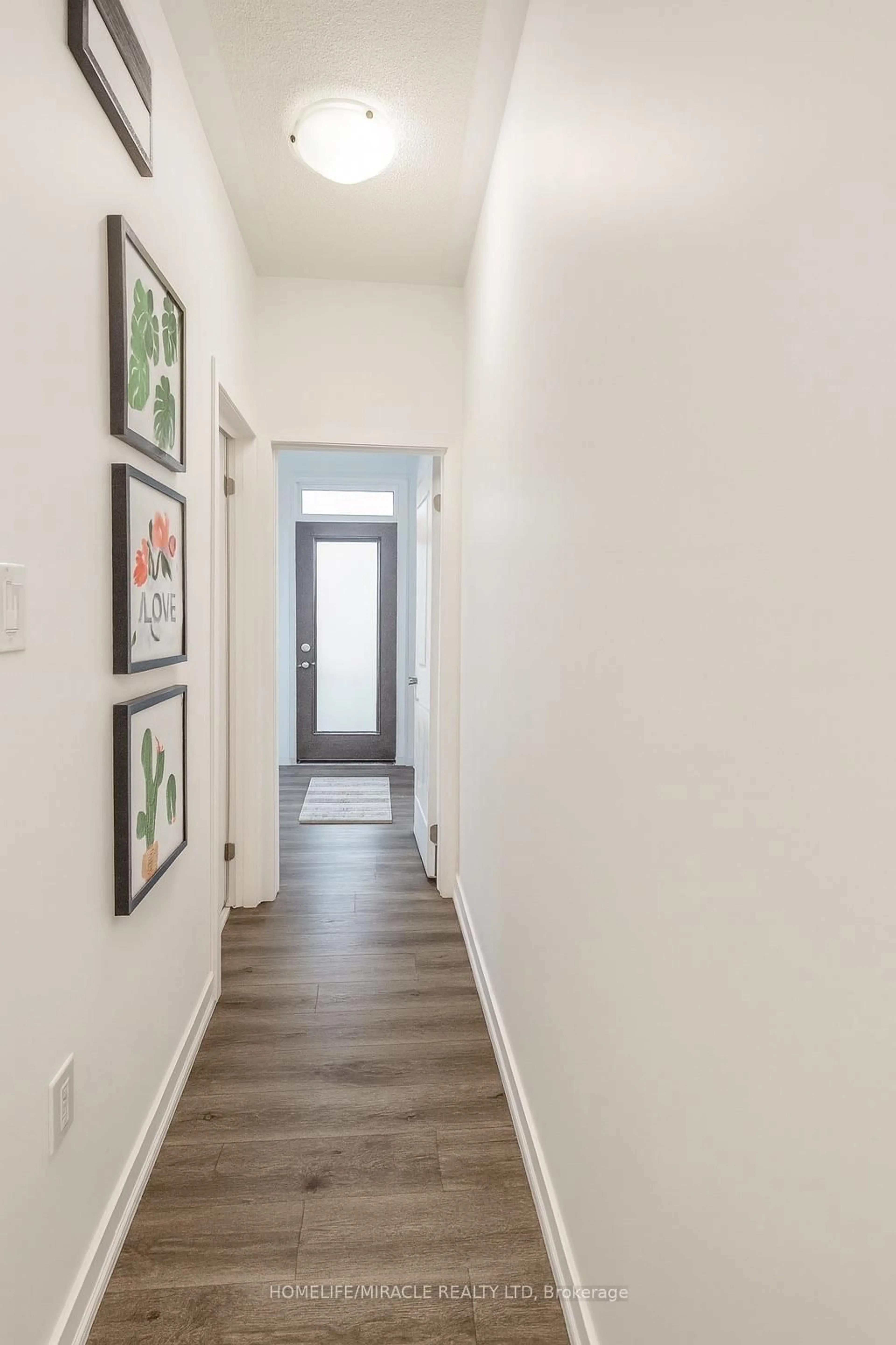 Indoor entryway for 234 Dalhousie St, Vaughan Ontario L4L 9S1