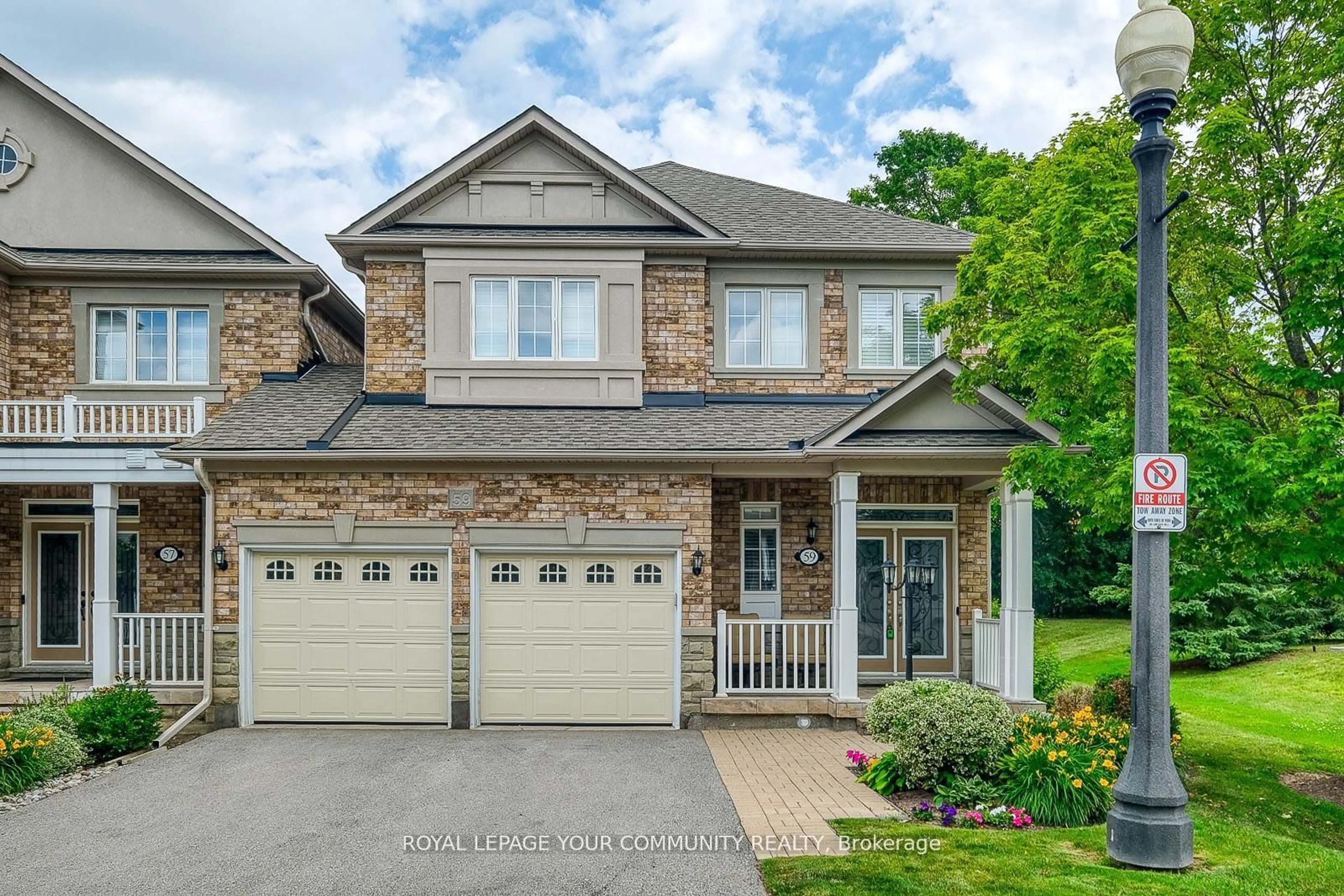 Home with brick exterior material, street for 59 Stonecliffe Cres #56, Aurora Ontario L4G 7Z7