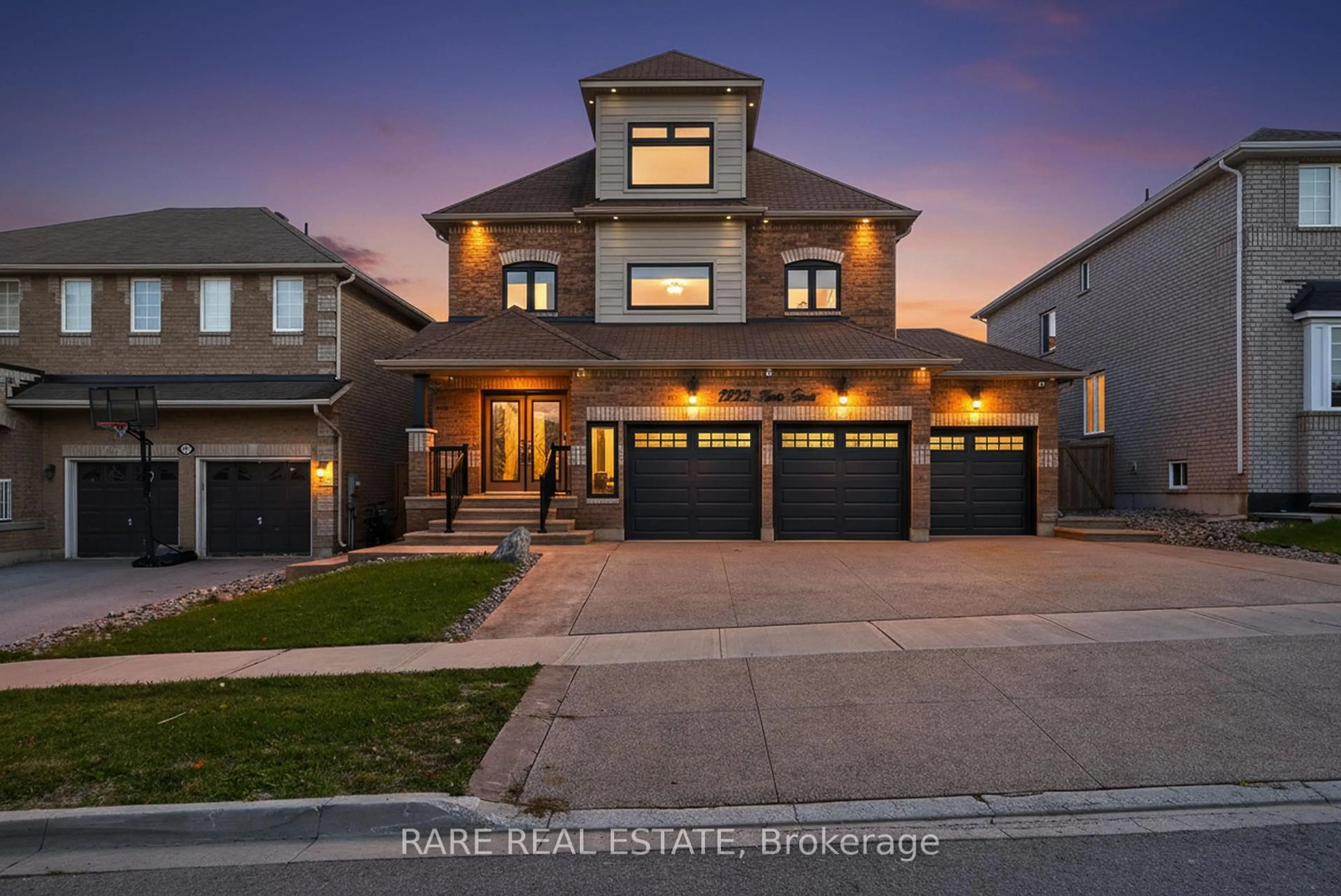 Home with brick exterior material, street for 2223 Nevils St, Innisfil Ontario L9S 0E2