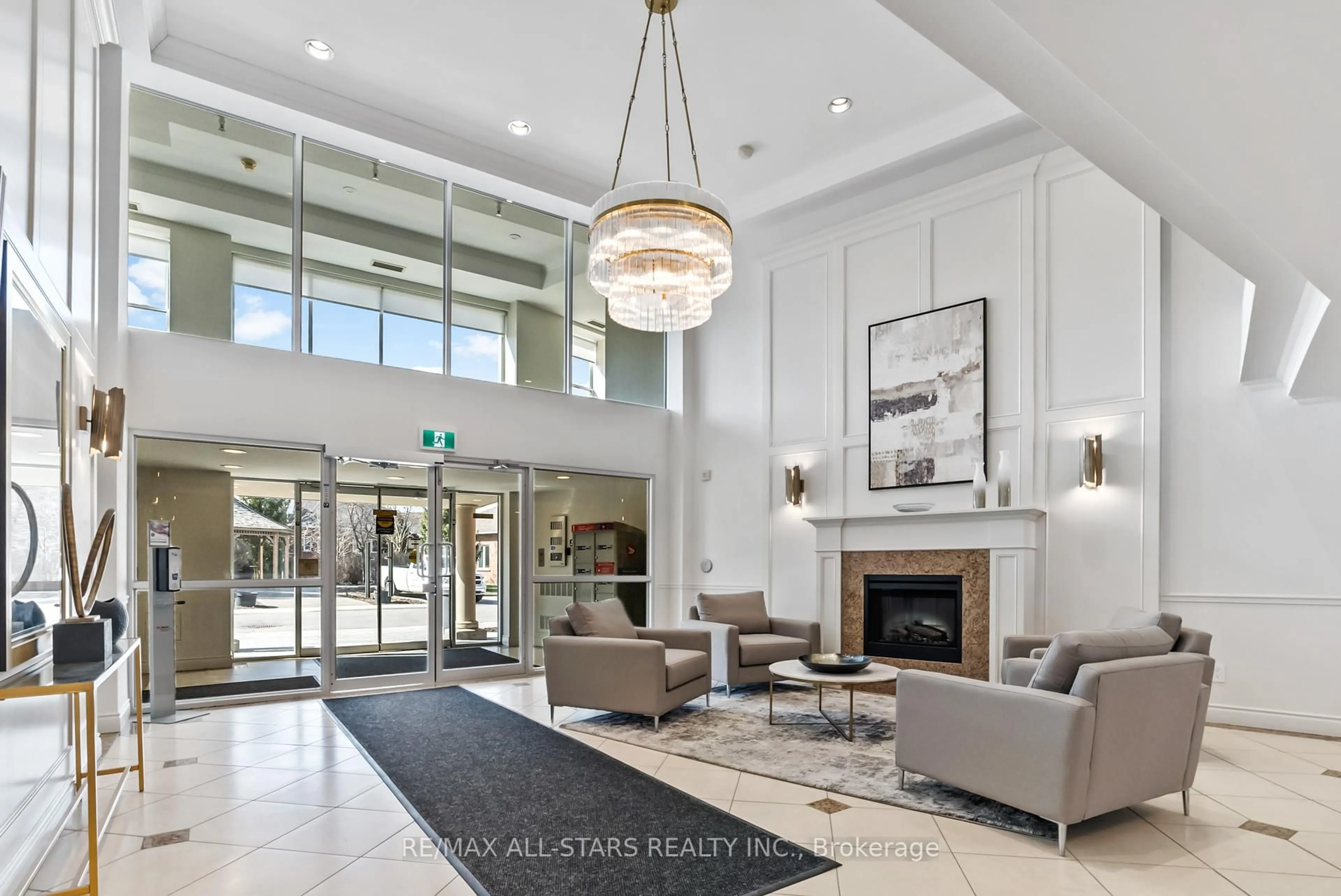 Lobby for 22 James Hill Crt #210, Uxbridge Ontario L9P 1Y6