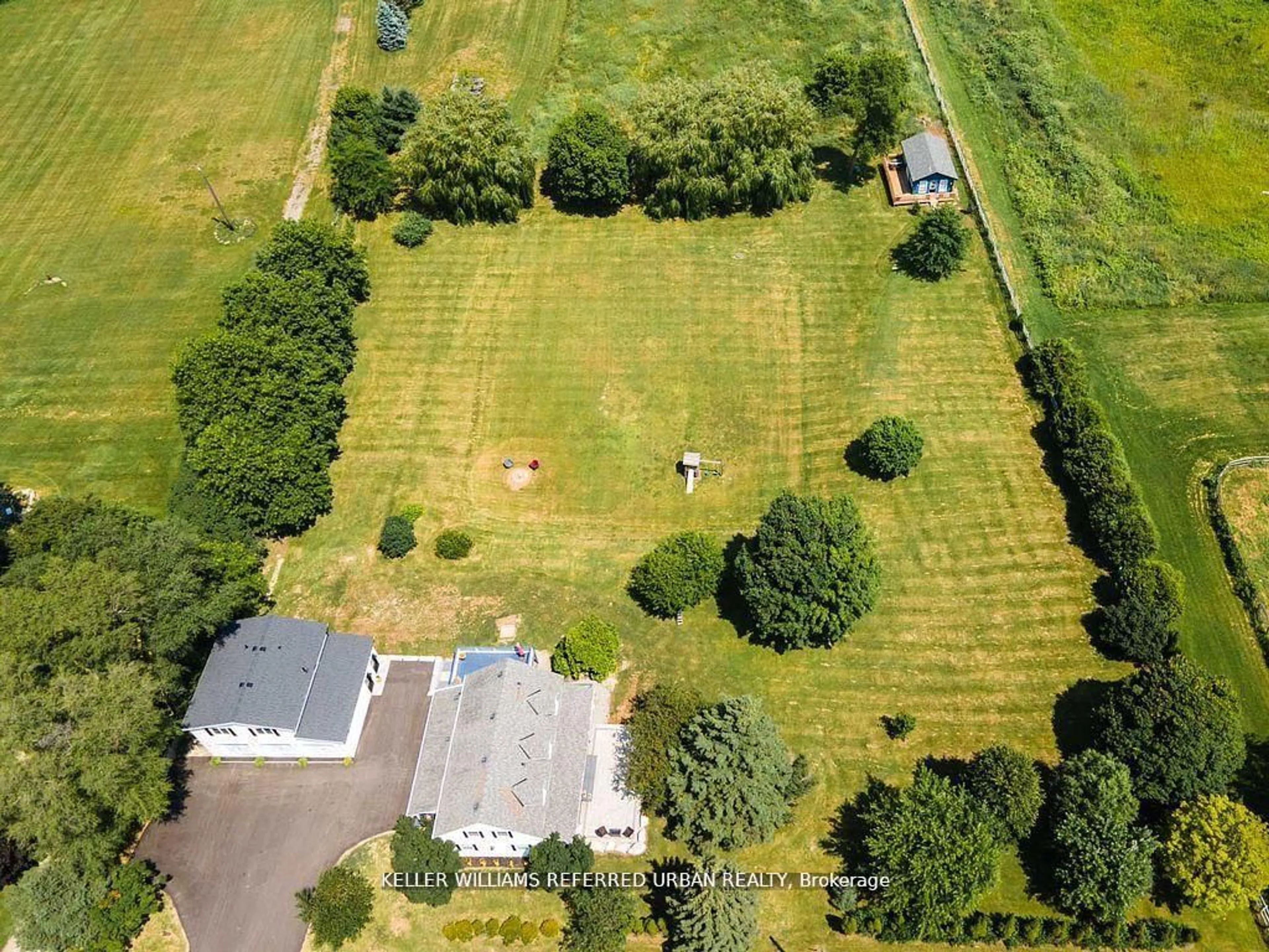 A pic from outside/outdoor area/front of a property/back of a property/a pic from drone, unknown for 17145 8th Concession Rd, King Ontario L0G 1T0