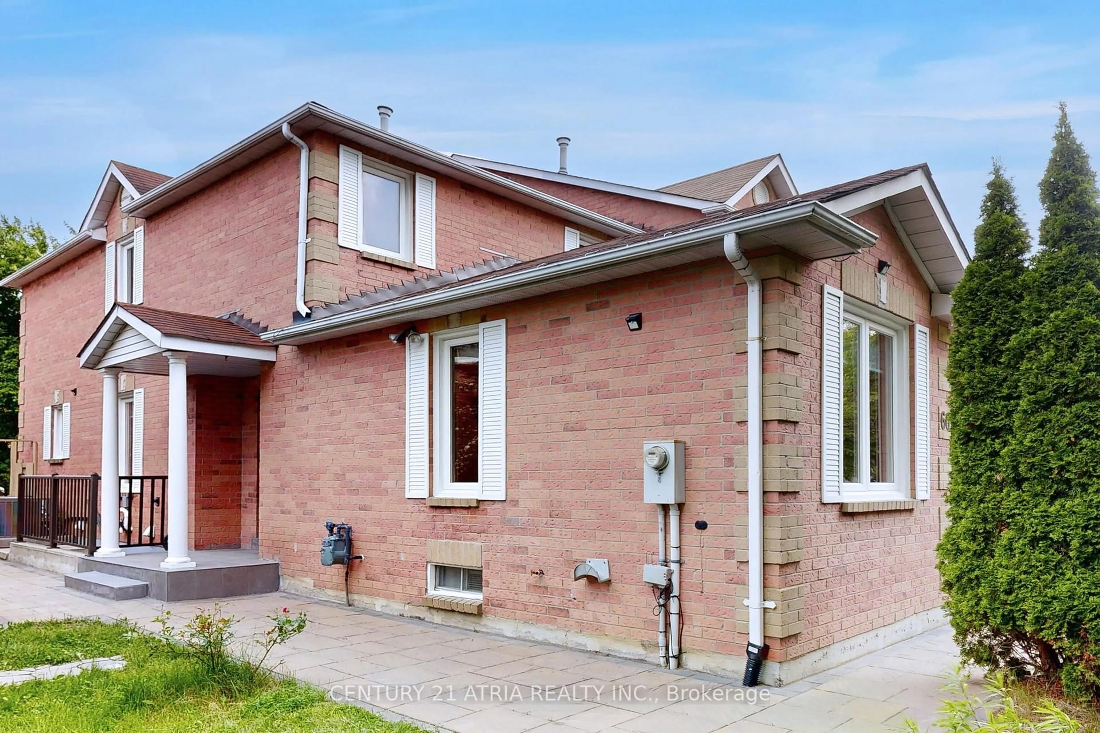 Home with brick exterior material, street for 60 Steepleview Cres, Richmond Hill Ontario L4C 9R3