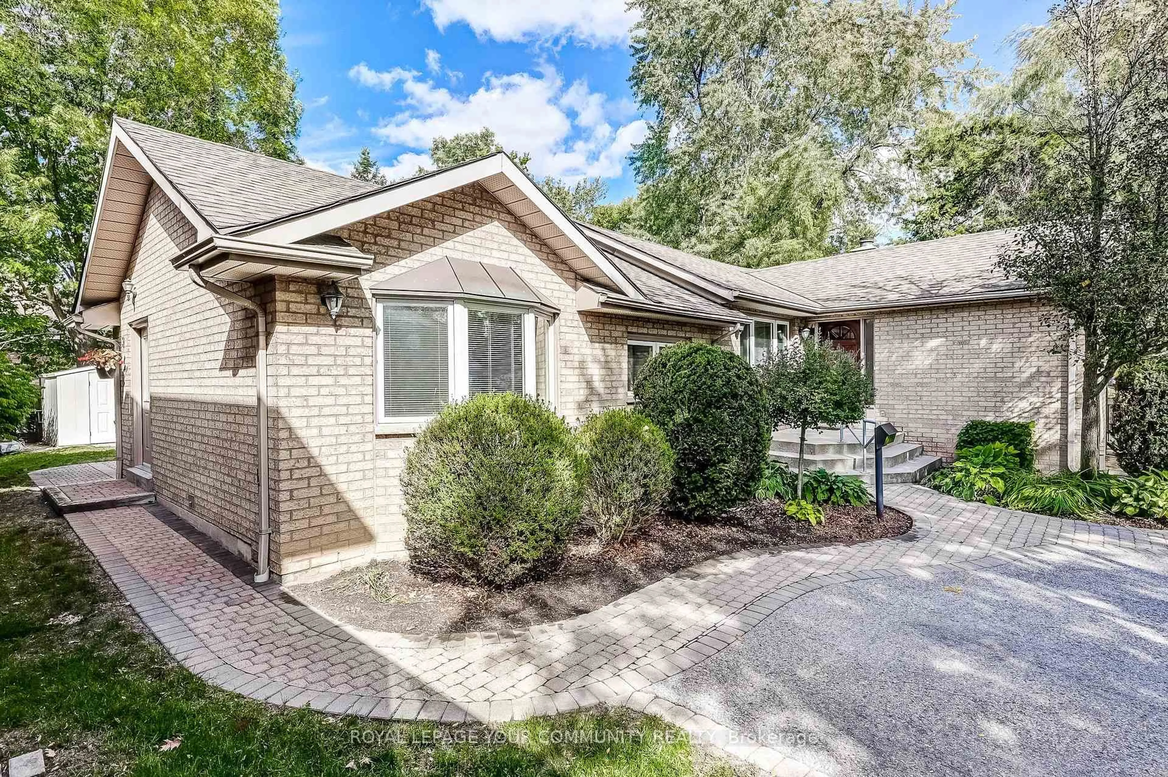 Home with brick exterior material, street for 2 Rougecrest Dr, Markham Ontario L3P 3B6