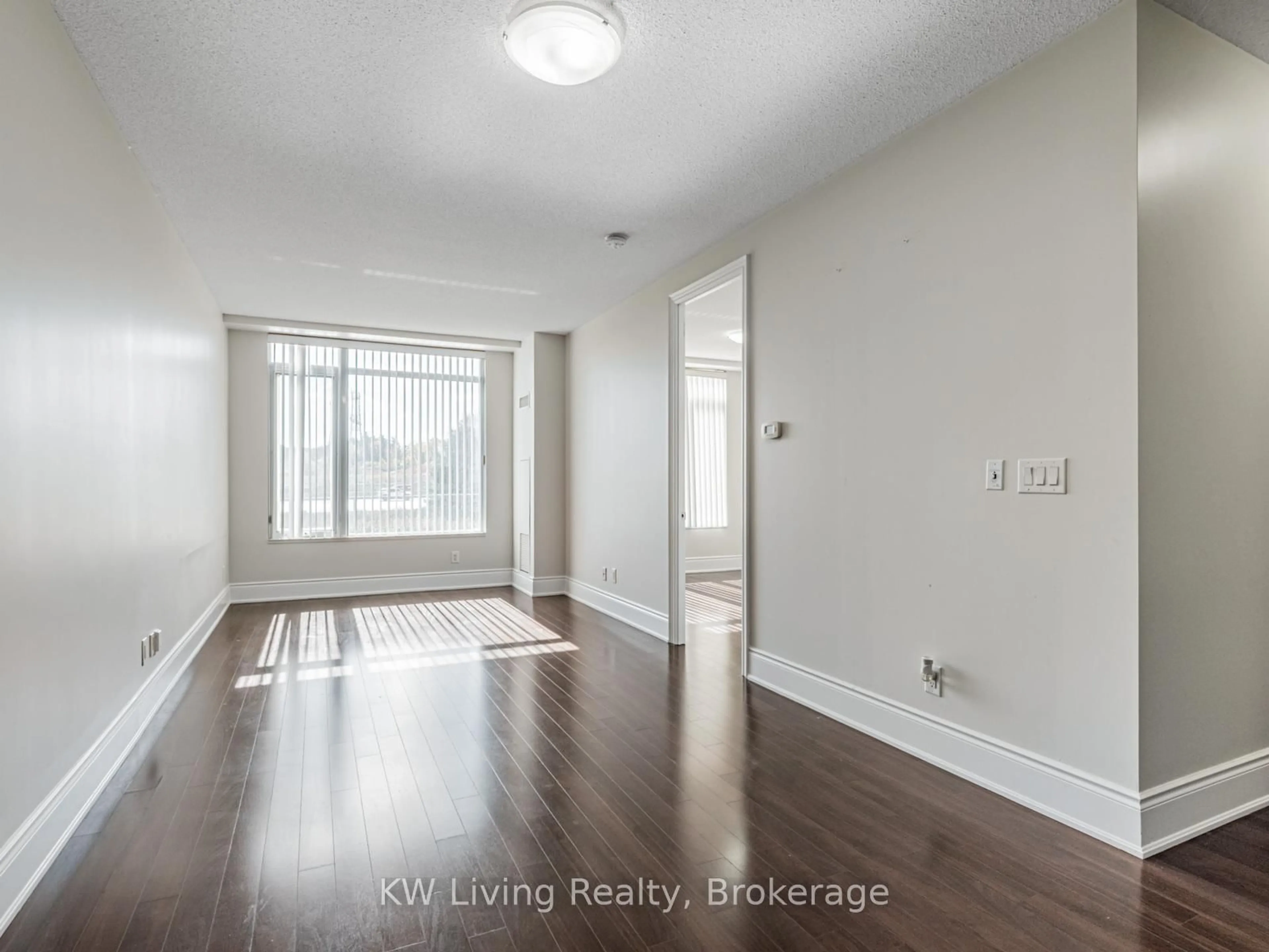 Unknown for 273 South Park Rd #115, Markham Ontario L3T 0B5
