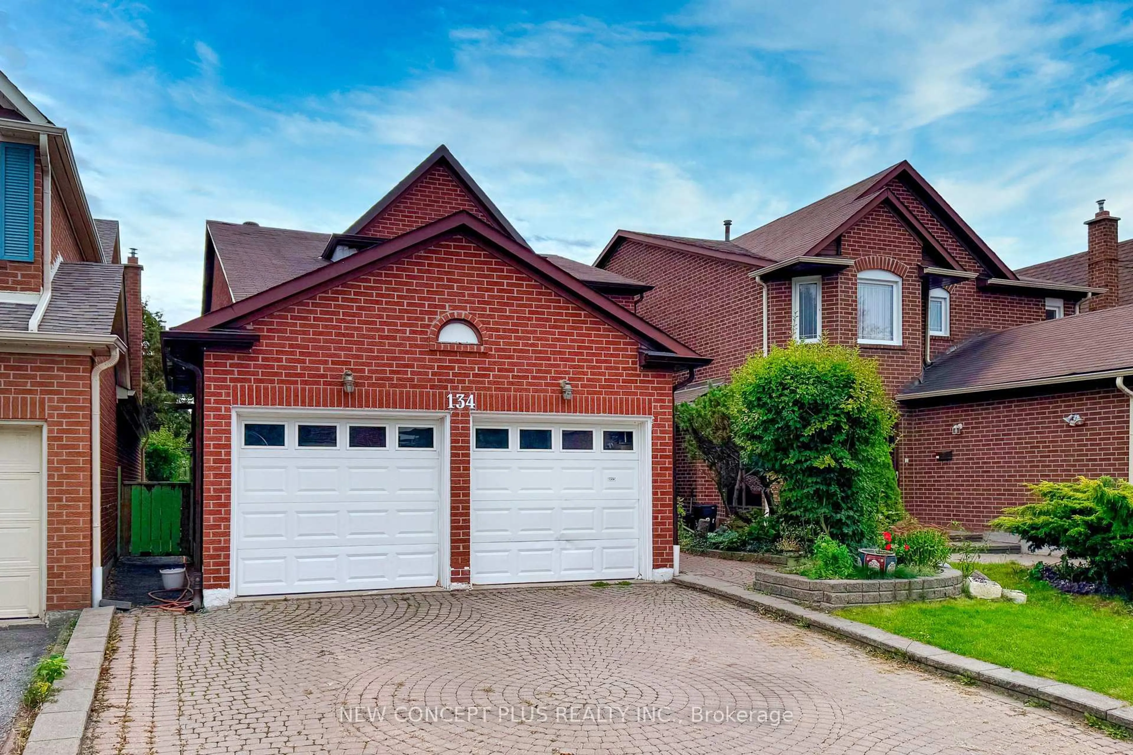 Home with brick exterior material, street for 134 Mccabe Cres, Vaughan Ontario L4J 2Y7
