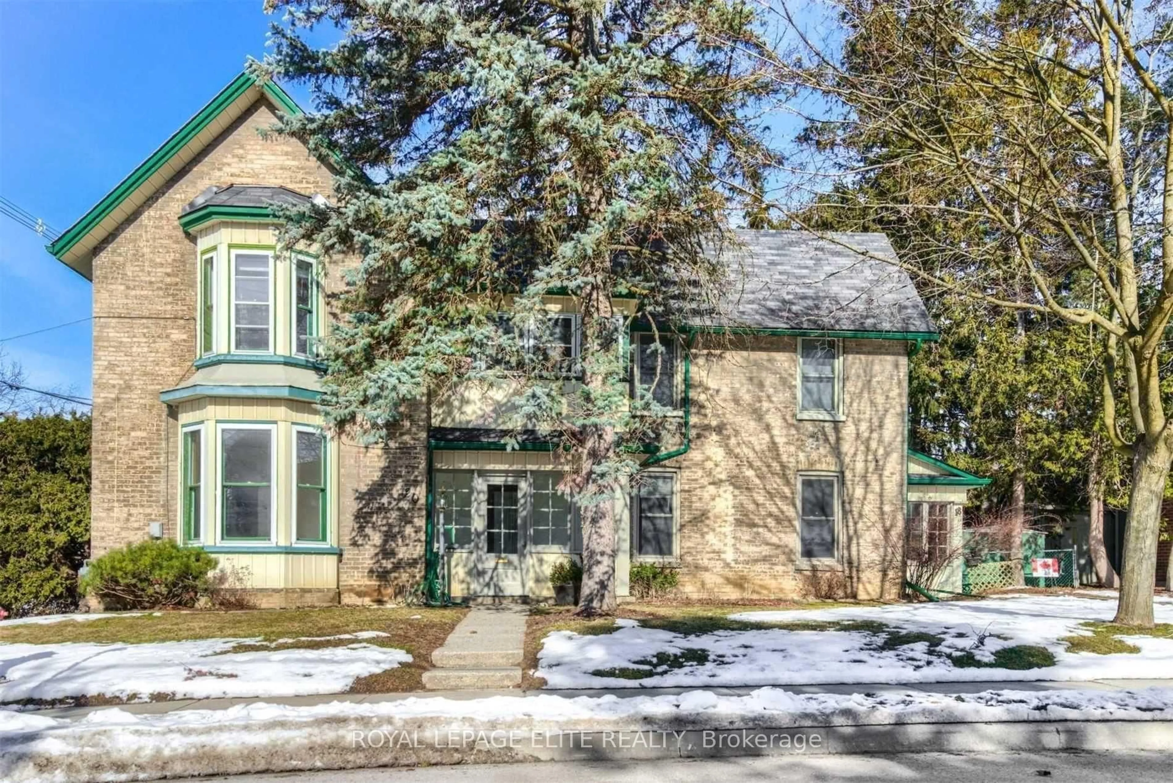 Home with brick exterior material, street for 18-20 Reuben St, Aurora Ontario L4G 2M2