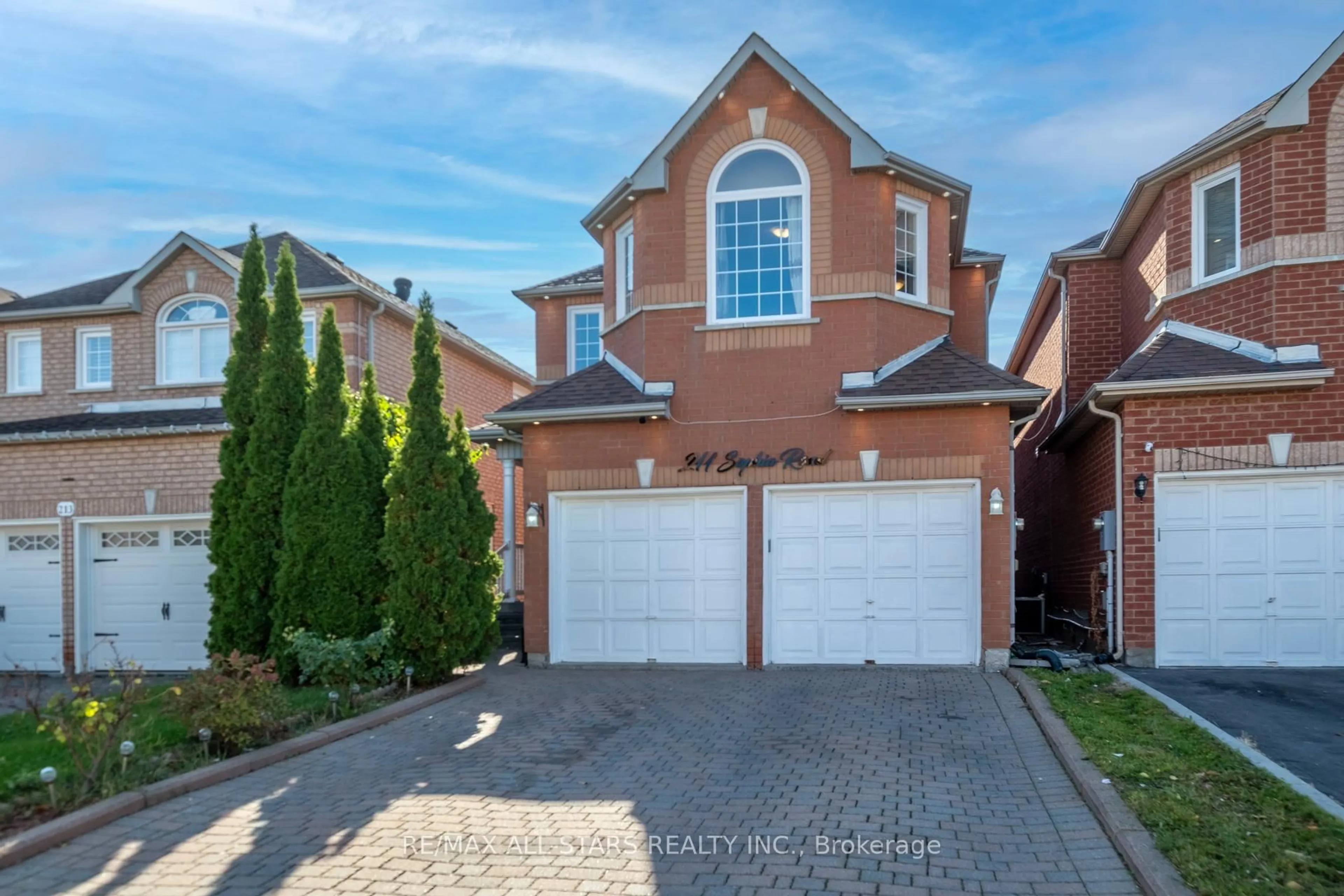 Home with brick exterior material, street for 211 Sophia Rd, Markham Ontario L3S 4C5