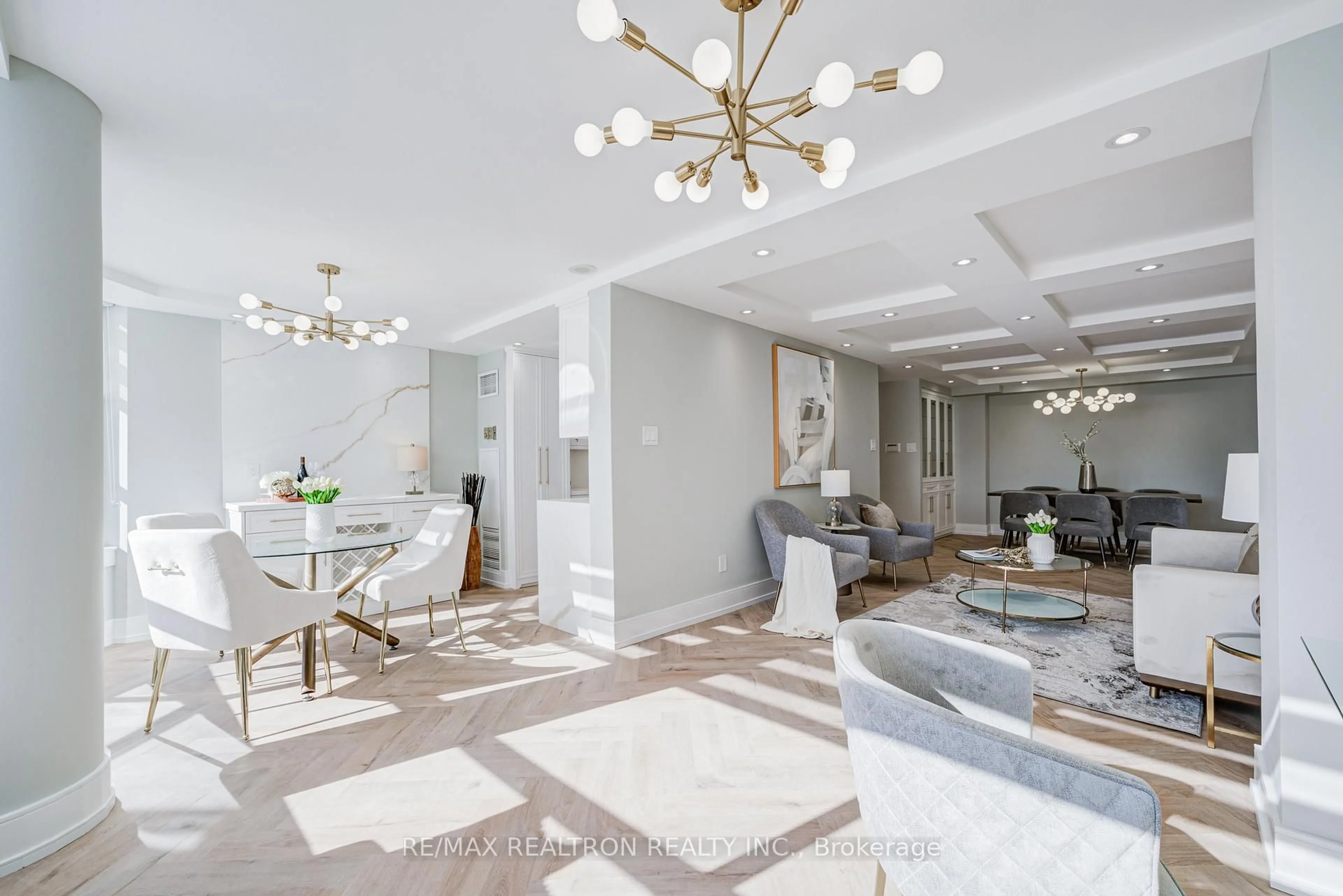 Unknown for 7 Townsgate Dr #1601, Vaughan Ontario L4J 7Z9