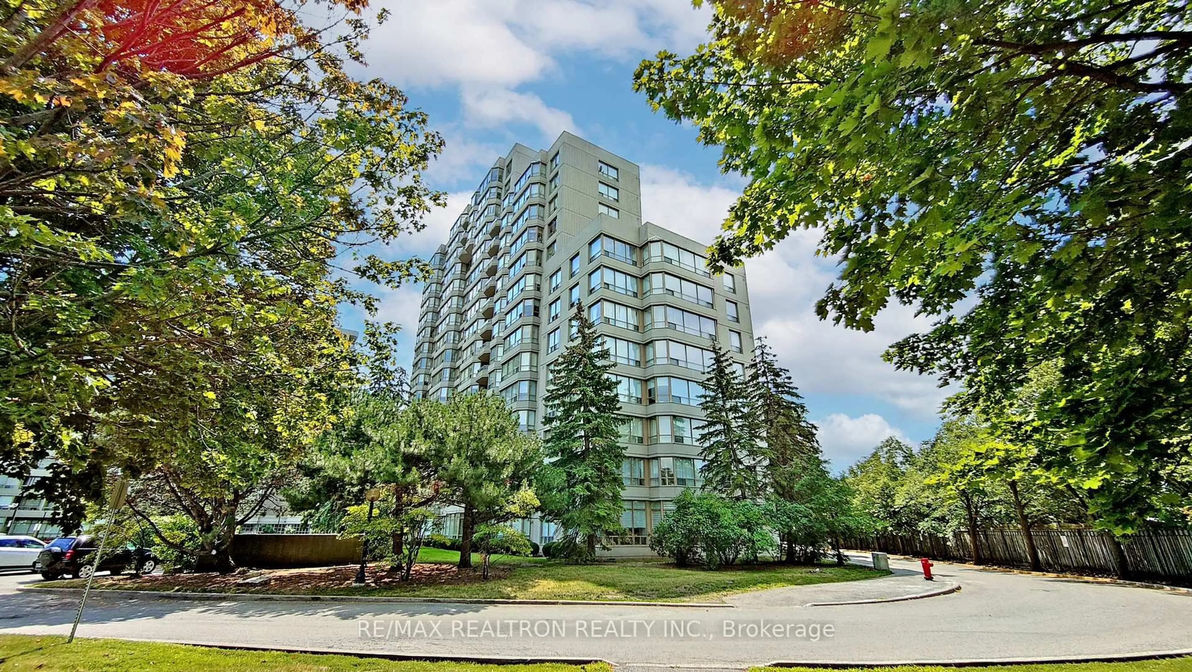 Unknown for 7 Townsgate Dr #1601, Vaughan Ontario L4J 7Z9