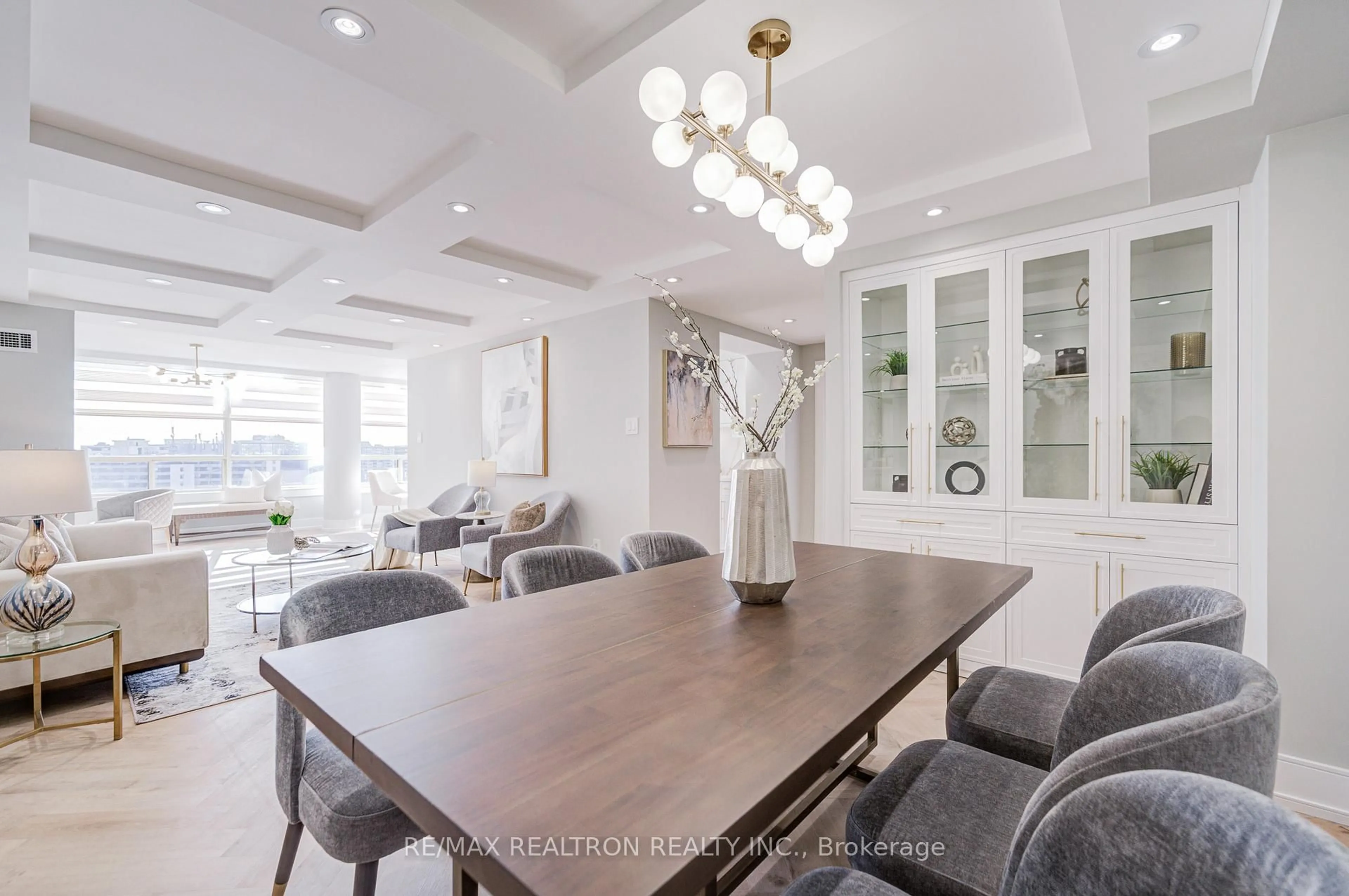 Dining room, unknown for 7 Townsgate Dr #1601, Vaughan Ontario L4J 7Z9