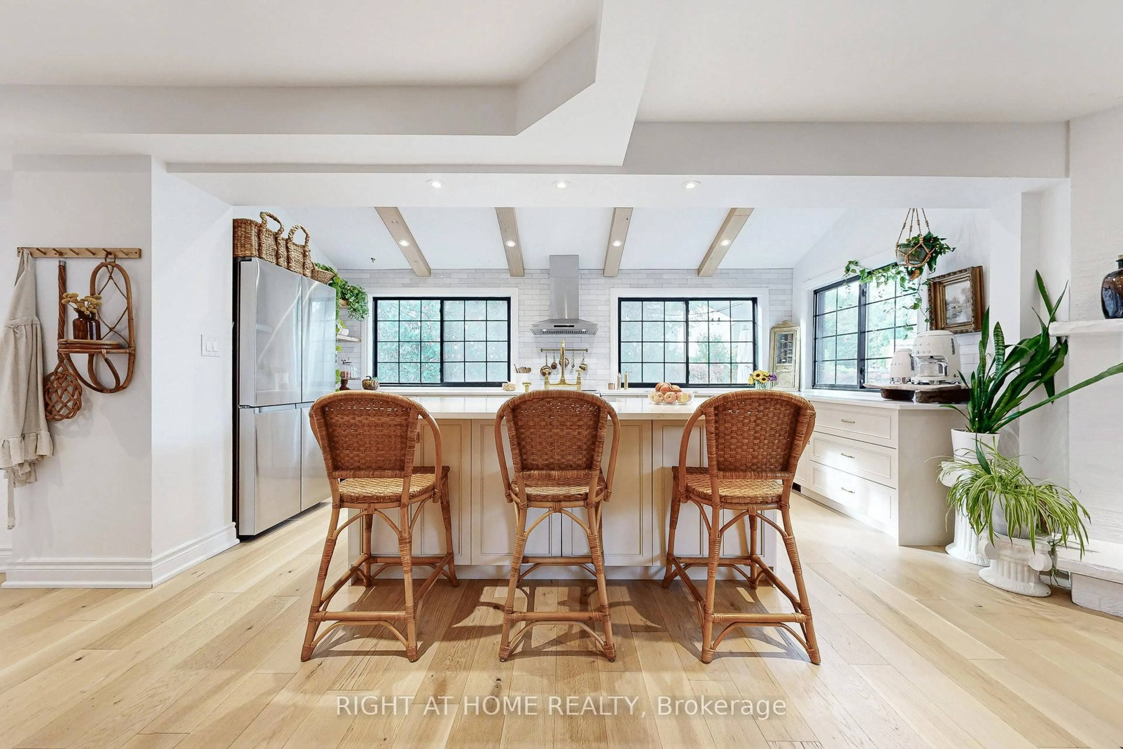 Open concept kitchen, unknown for 24 Cummings Crt, Markham Ontario L3T 6S3