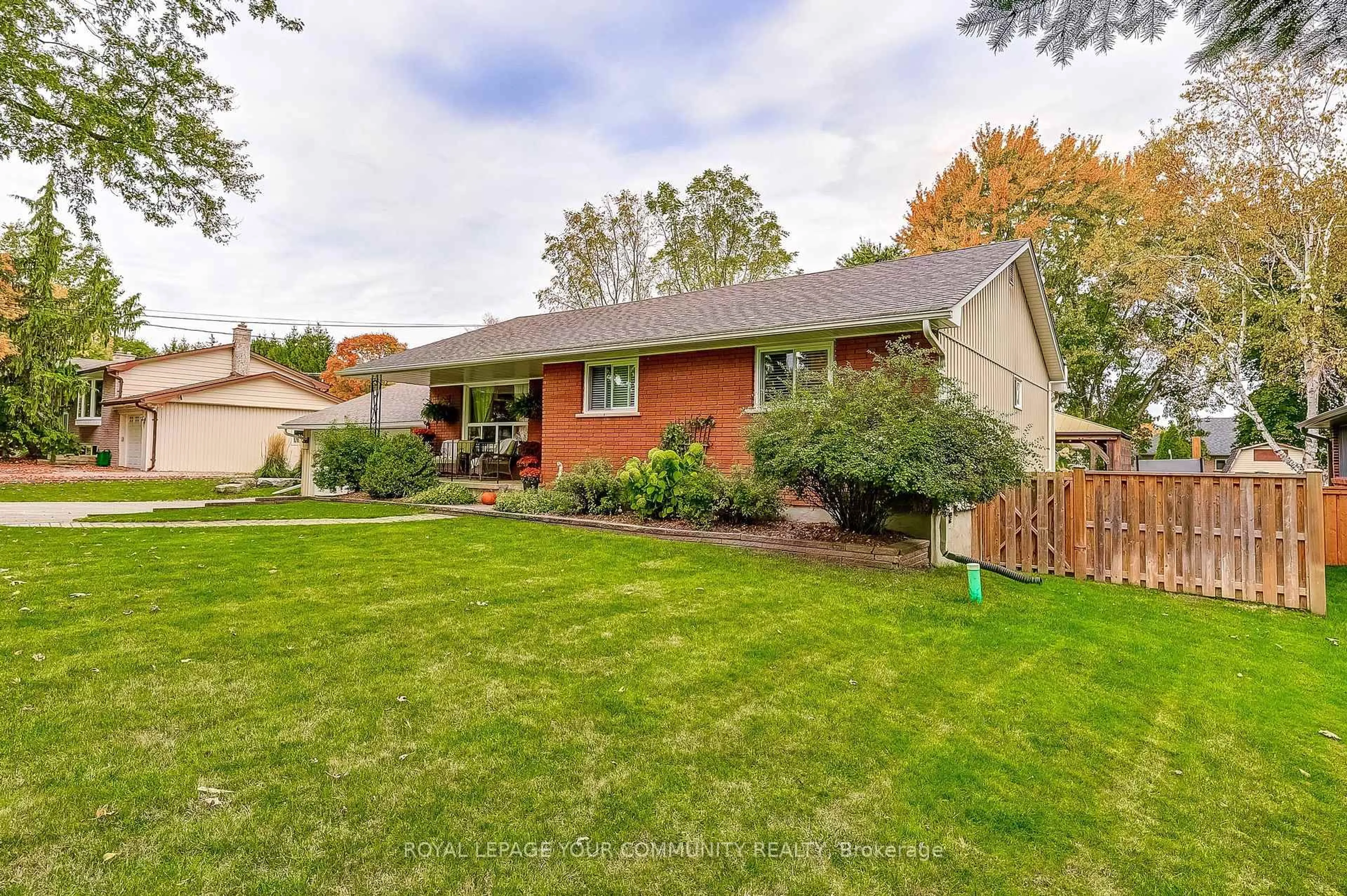 Home with brick exterior material, street for 6 North St, Uxbridge Ontario L9P 1A4