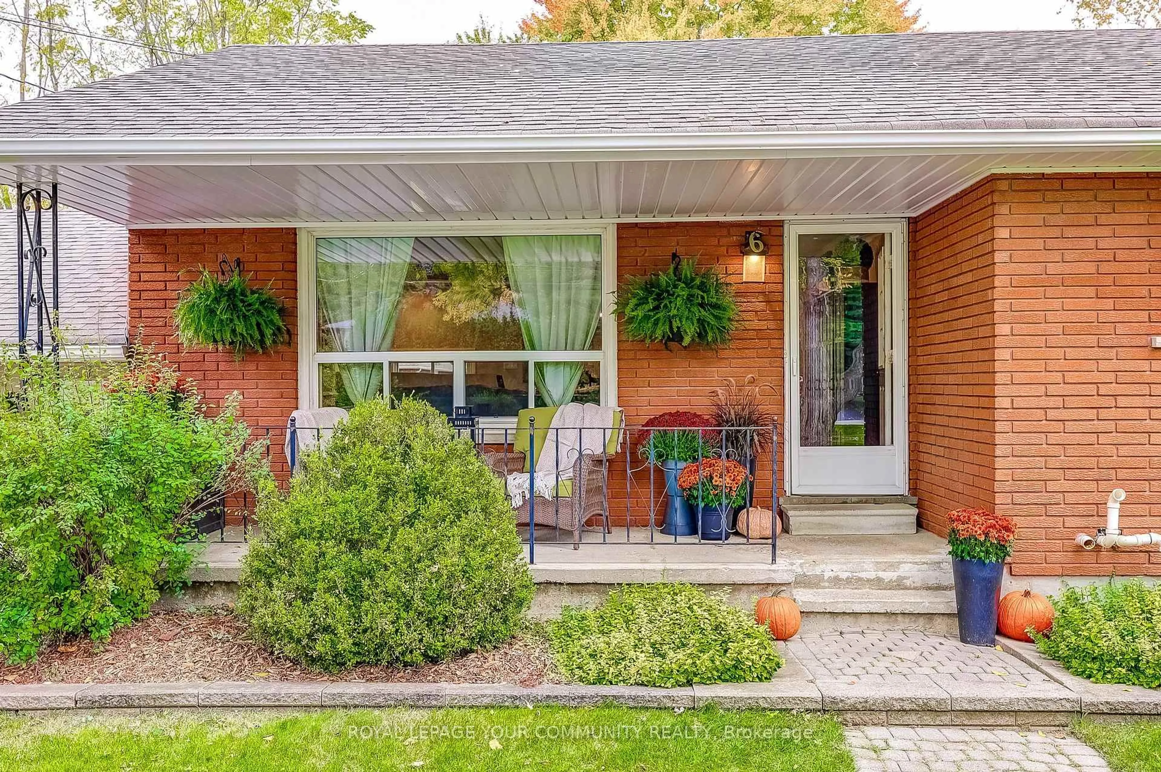 Home with brick exterior material, street for 6 North St, Uxbridge Ontario L9P 1A4