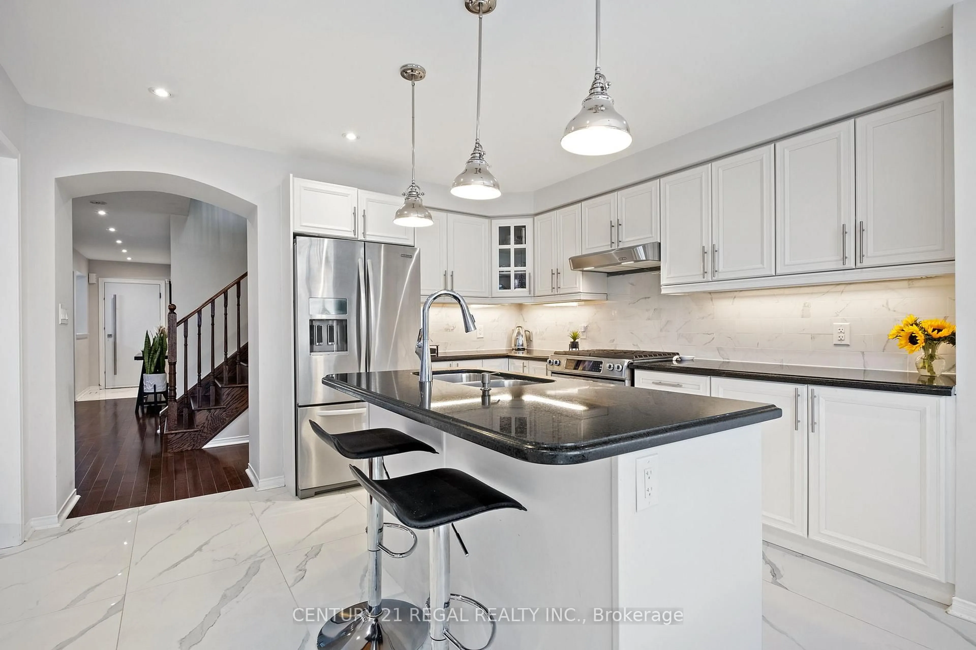 Contemporary kitchen, ceramic/tile floor for 66 Orr Dr, Bradford West Gwillimbury Ontario L3Z 0L9